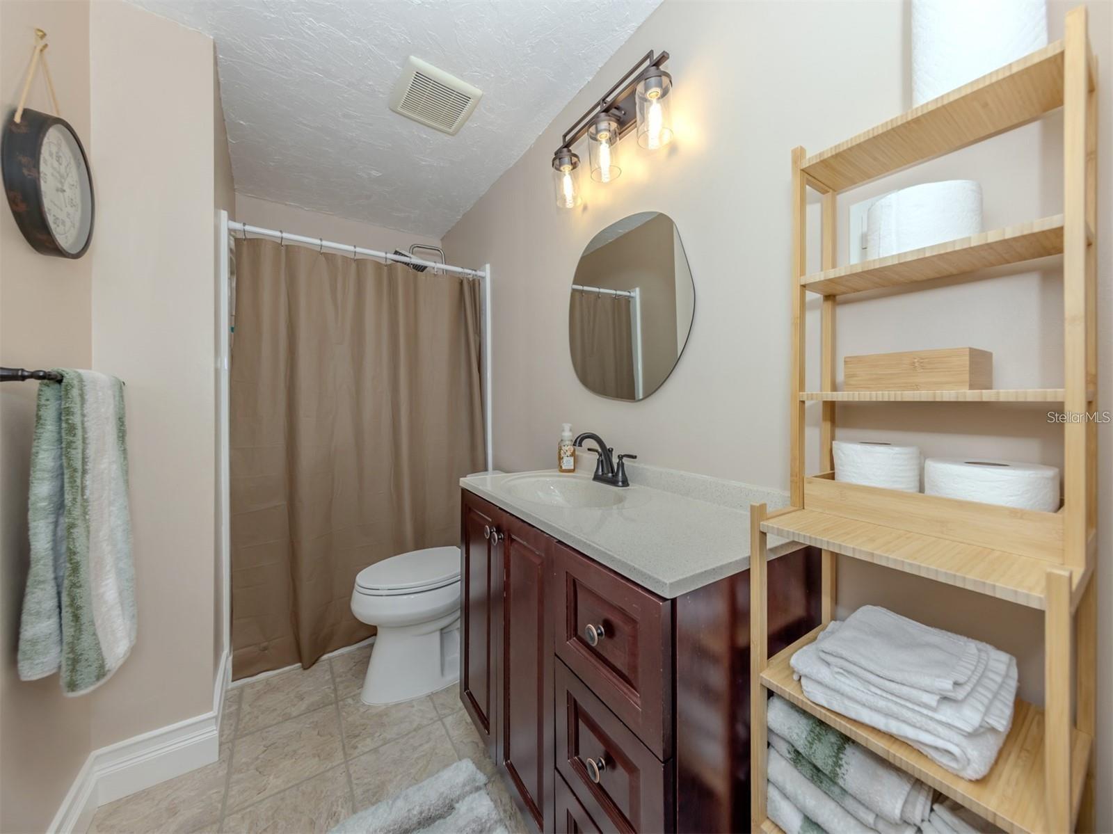 3208 RAMBLEWOOD DR N — photo 23