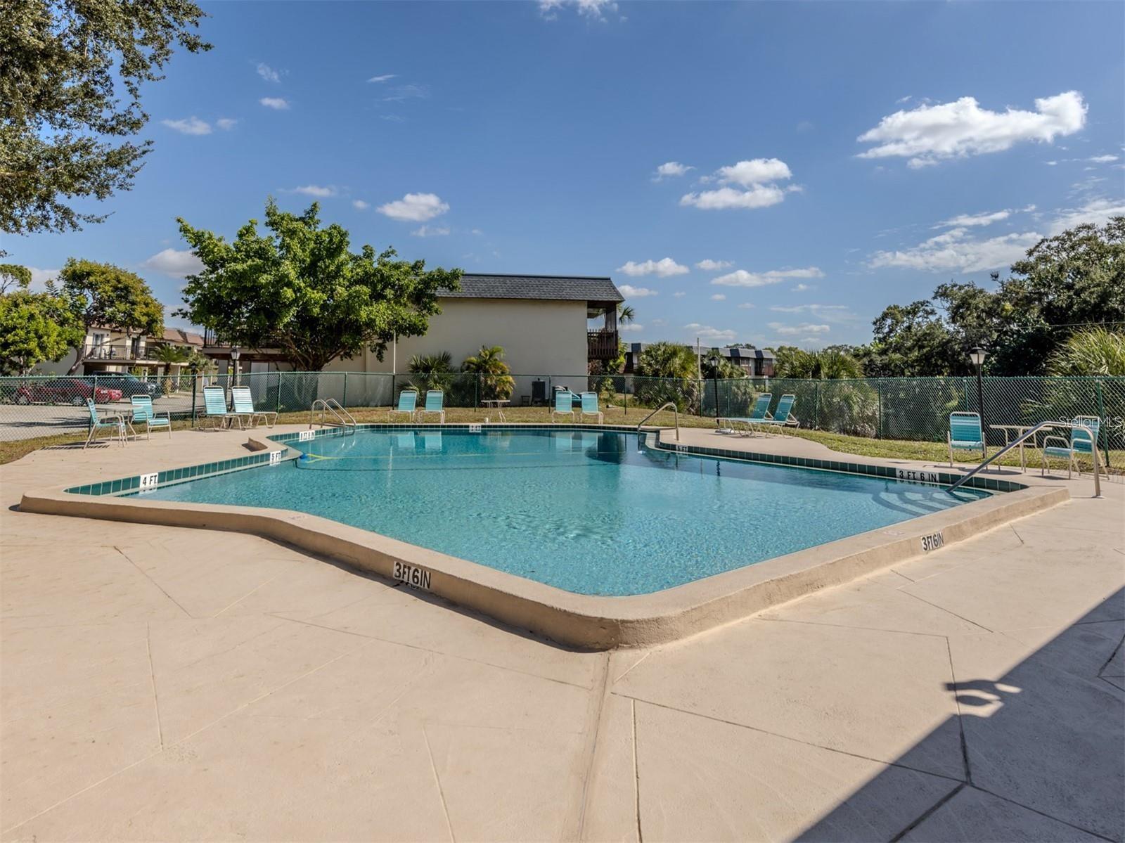 3208 RAMBLEWOOD DR N — photo 31