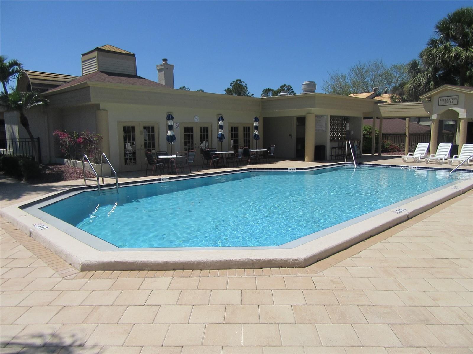 1933 OYSTER CATCHER LN #712 — photo 16