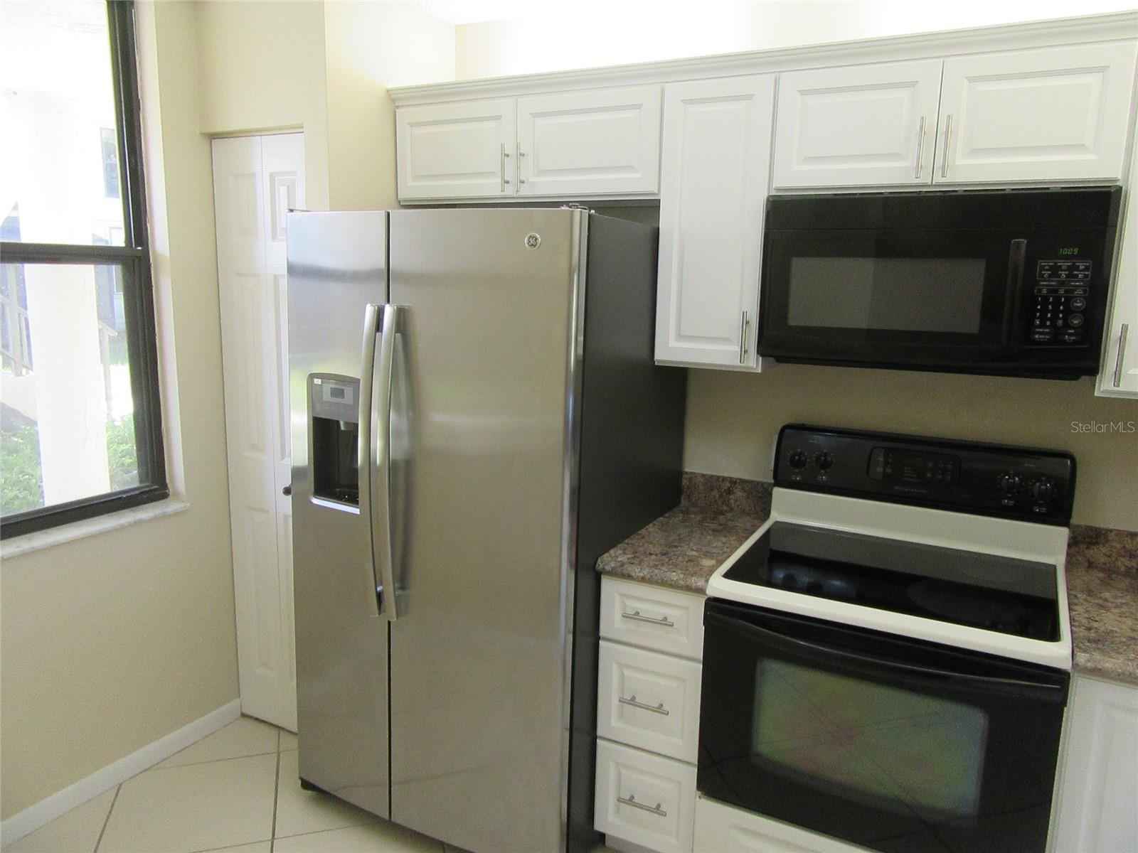 1933 OYSTER CATCHER LN #712 — photo 4