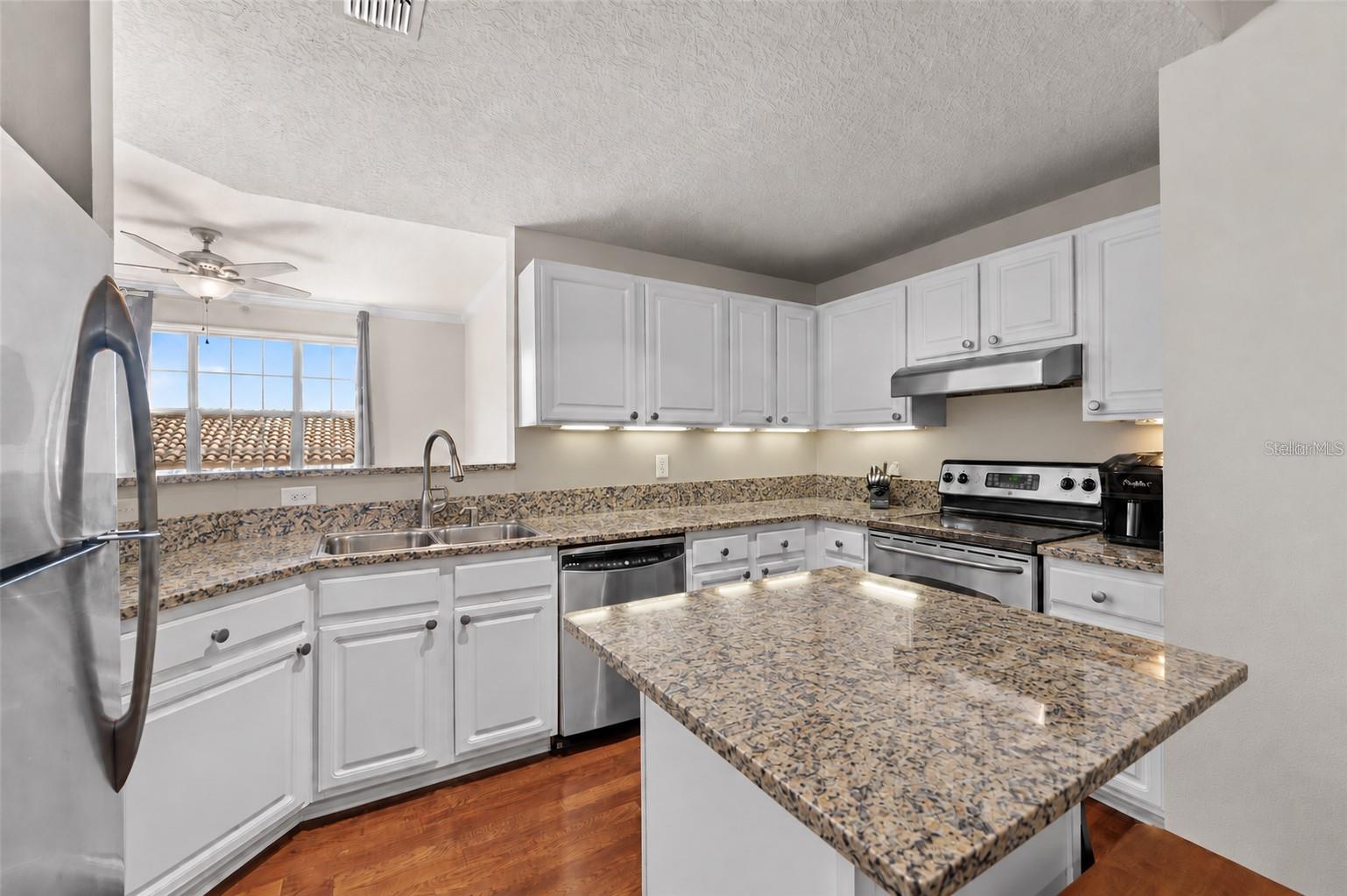 501 KNIGHTS RUN AVE #1113 — photo 2