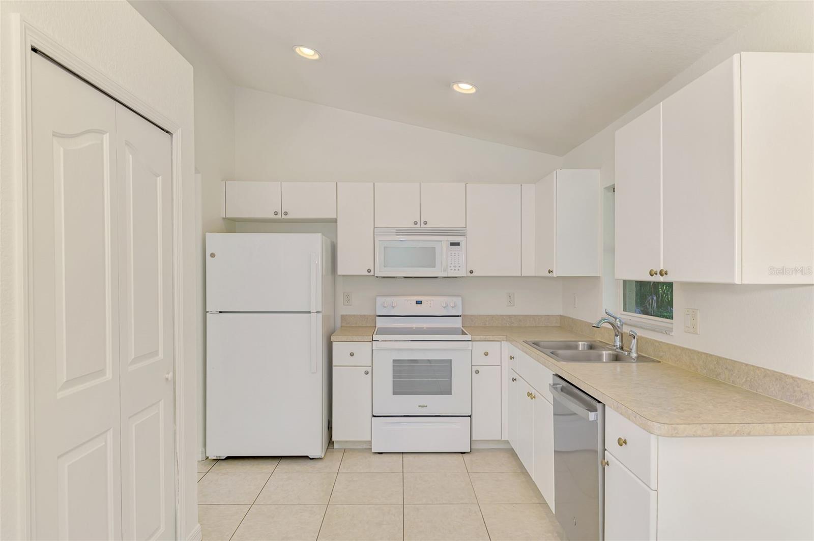 3305 CIRCLEVILLE ST — photo 15