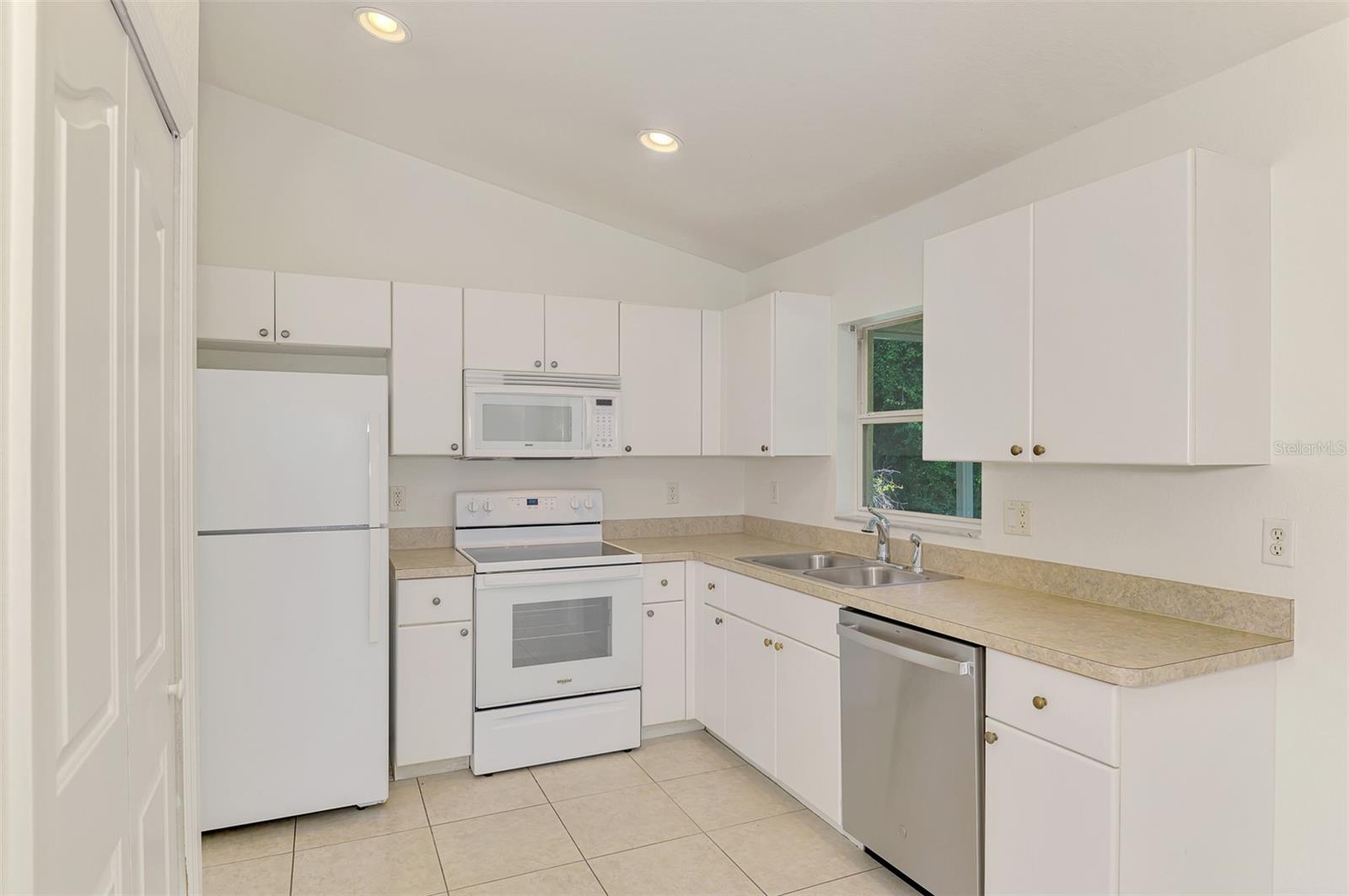 3305 CIRCLEVILLE ST — photo 14