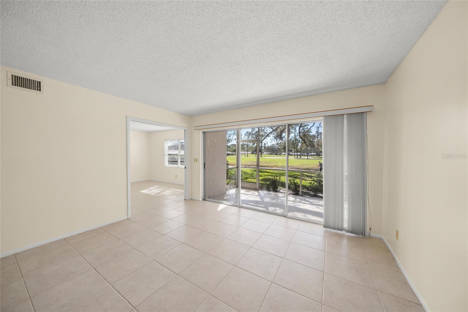 7860 PALM AIRE LN #105 — photo 11