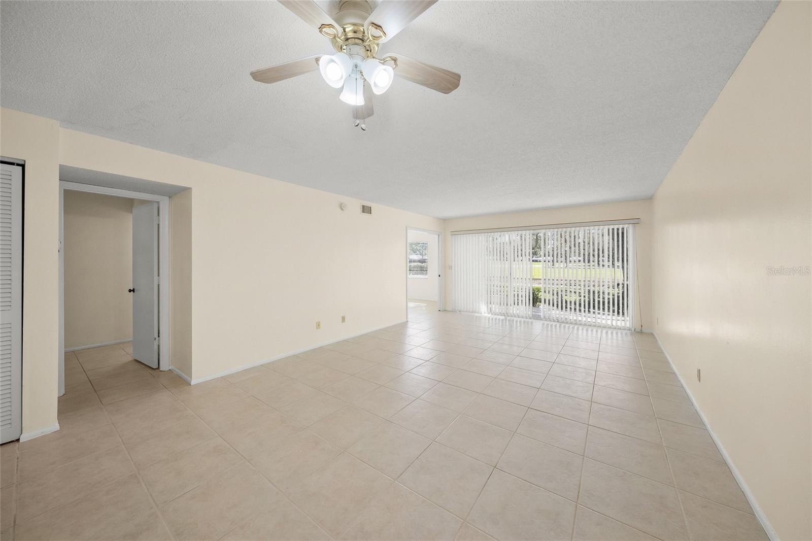 7860 PALM AIRE LN #105 — photo 9
