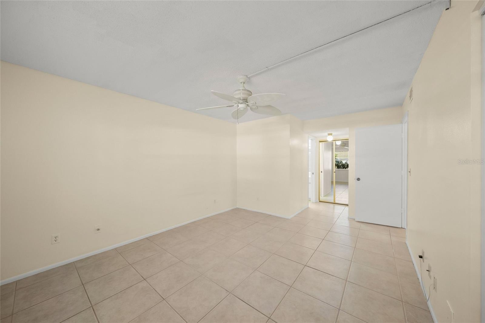 7860 PALM AIRE LN #105 — photo 17