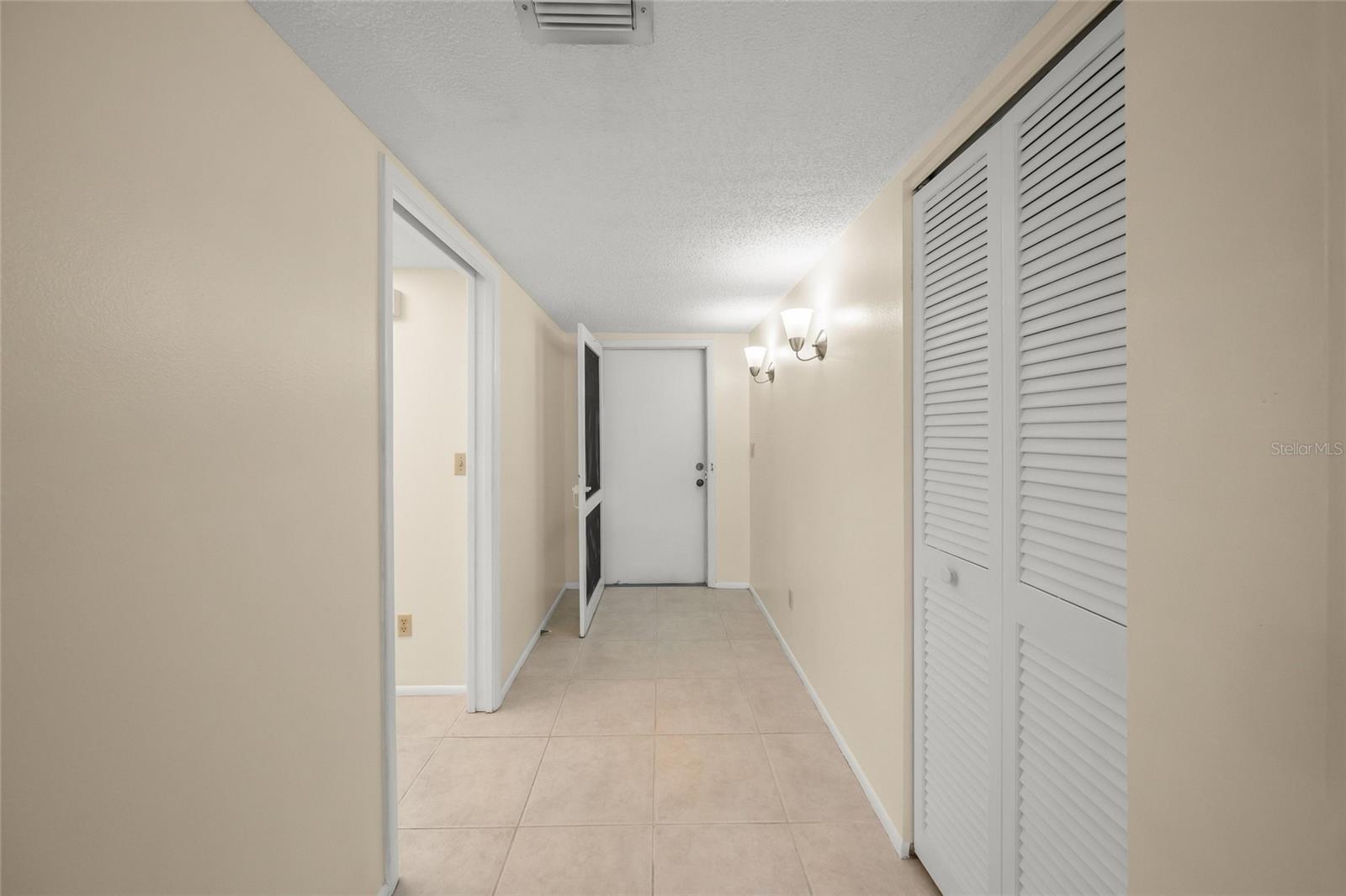 7860 PALM AIRE LN #105 — photo 6