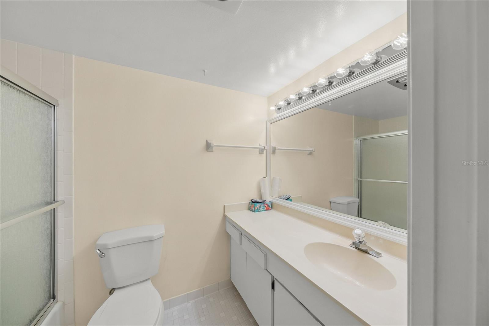 7860 PALM AIRE LN #105 — photo 18