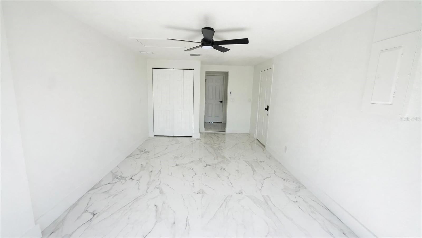 6807 WHITE CLIFFS WAY — photo 10