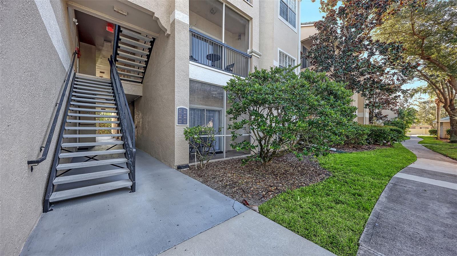 5180 NORTHRIDGE RD #102 — photo 3