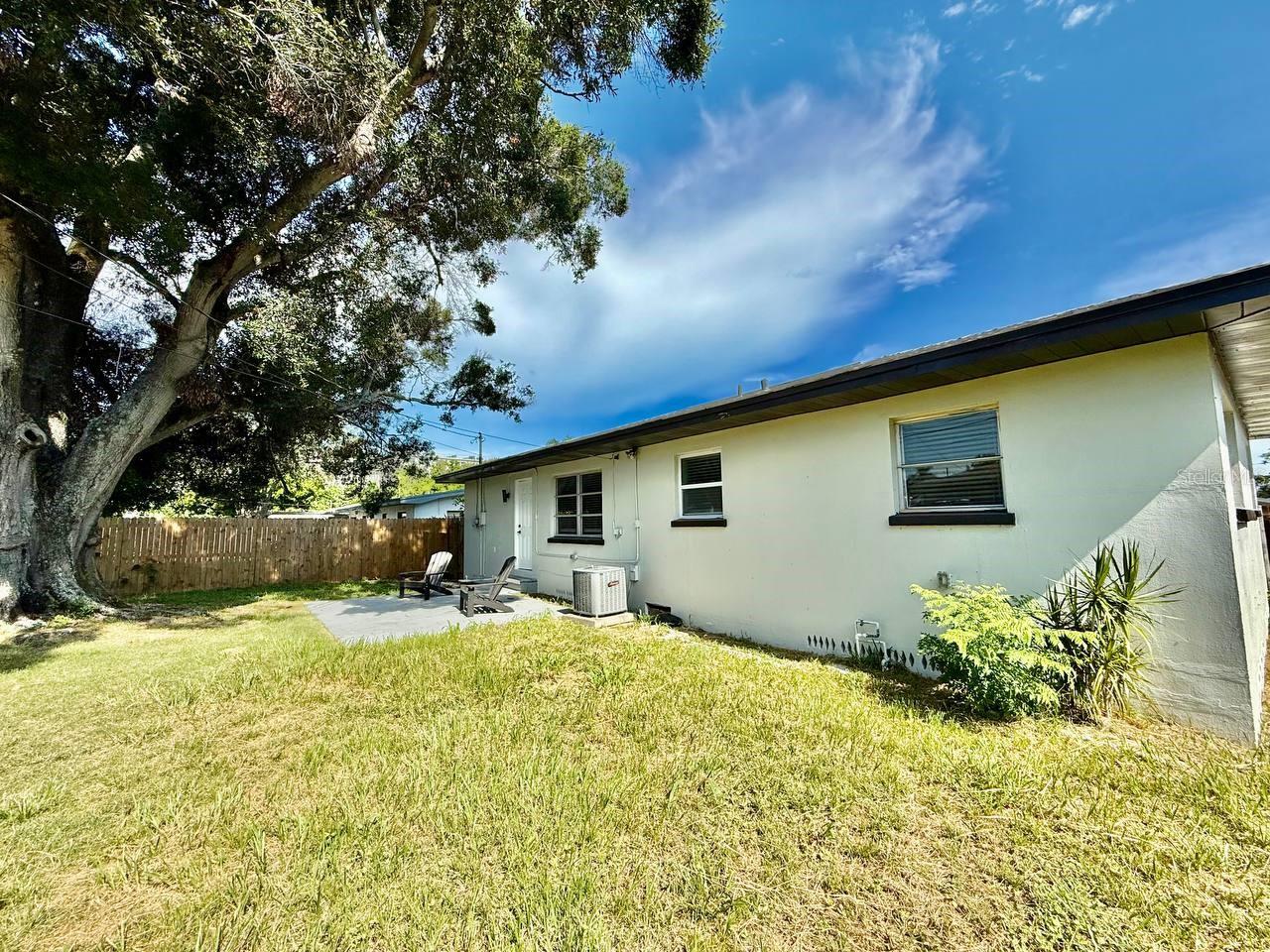1545 ILLINOIS RD — photo 27