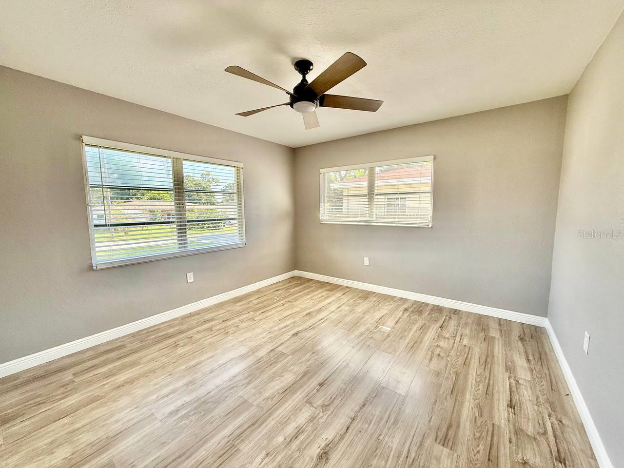 1545 ILLINOIS RD — photo 19