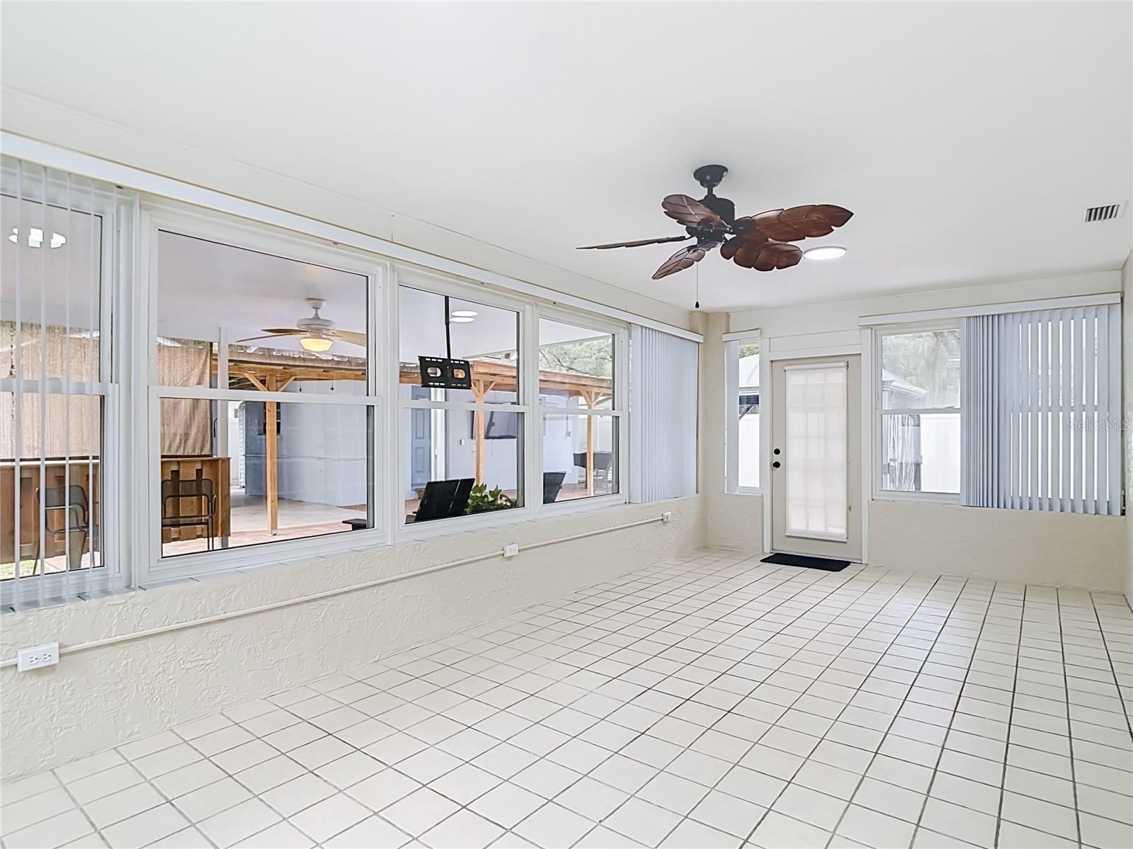 12920 N ALBANY AVE — photo 37