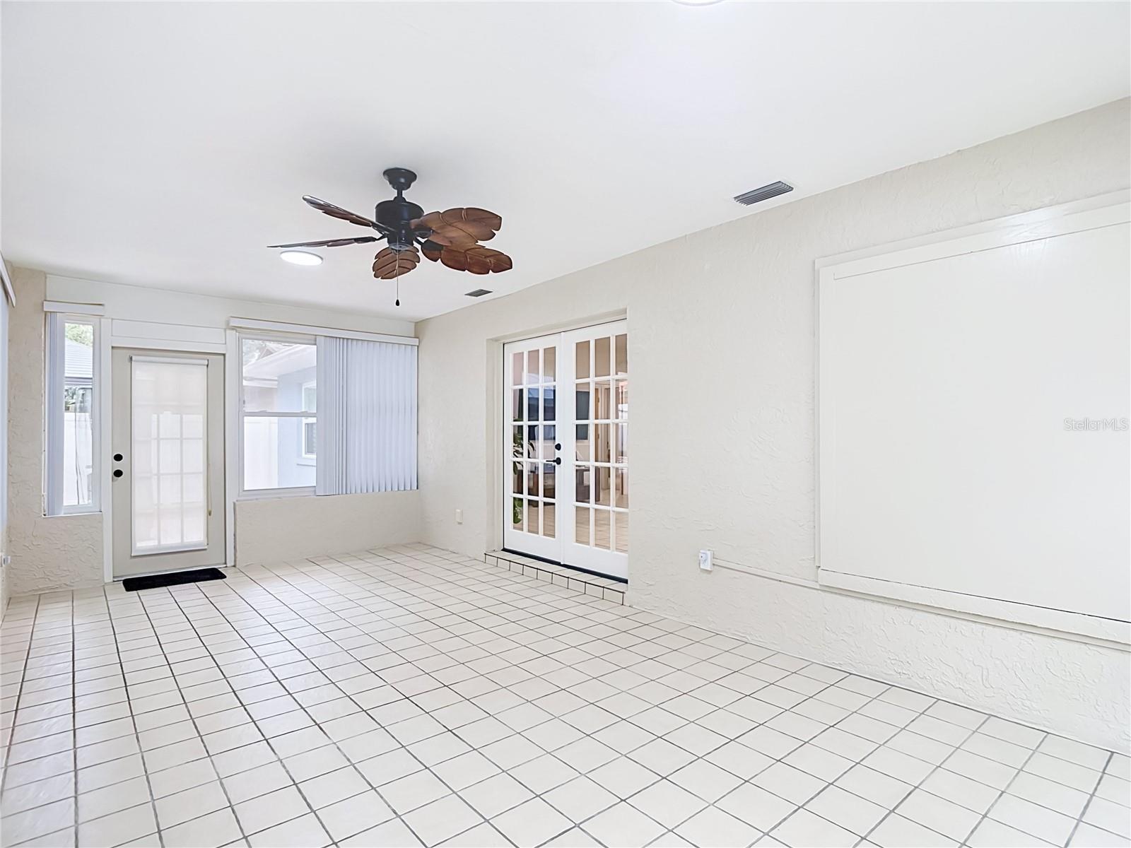 12920 N ALBANY AVE — photo 38