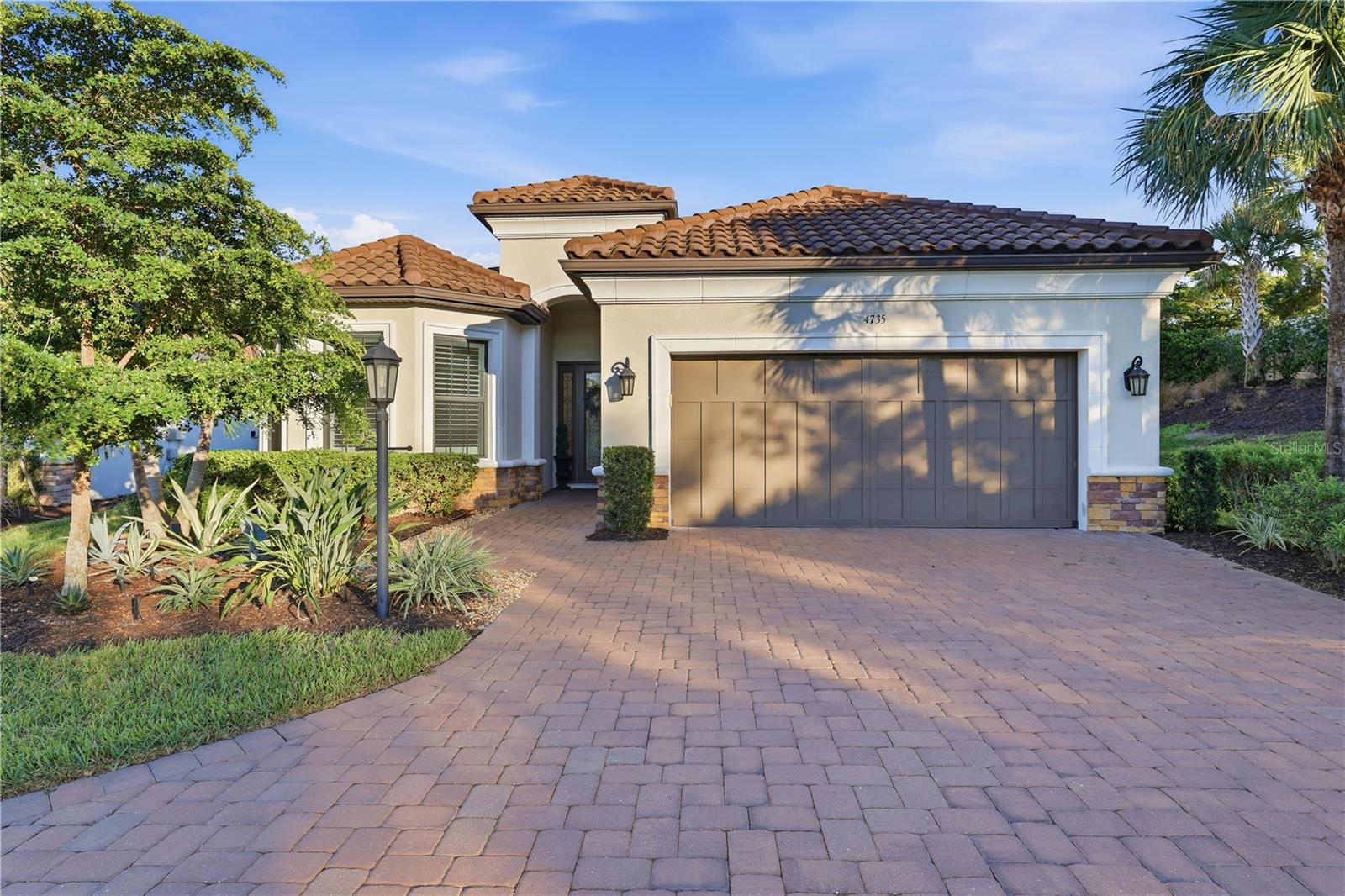 4735 CASSIO CT — photo 2