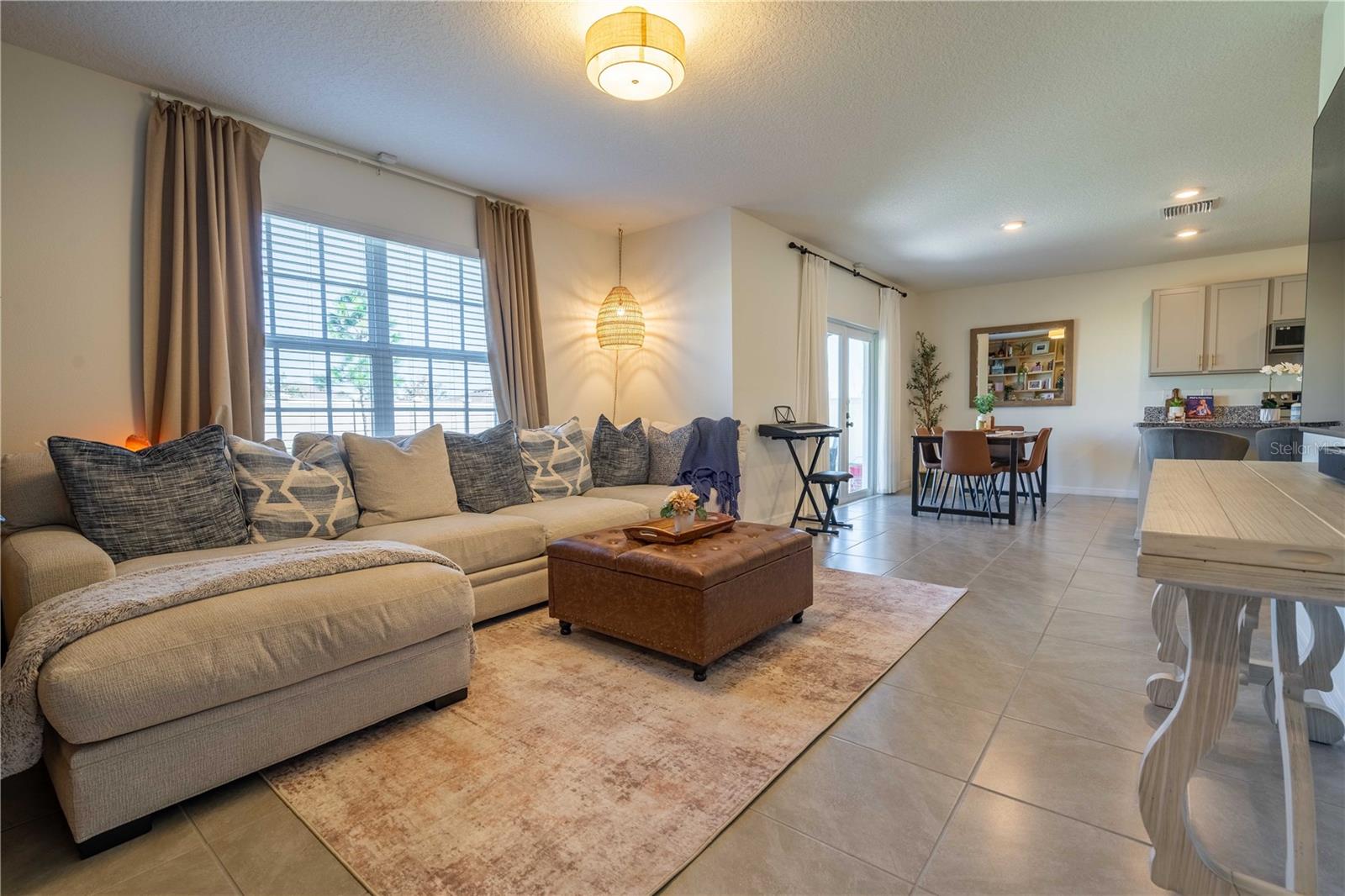 9072 FORGE BREEZE LOOP — photo 16