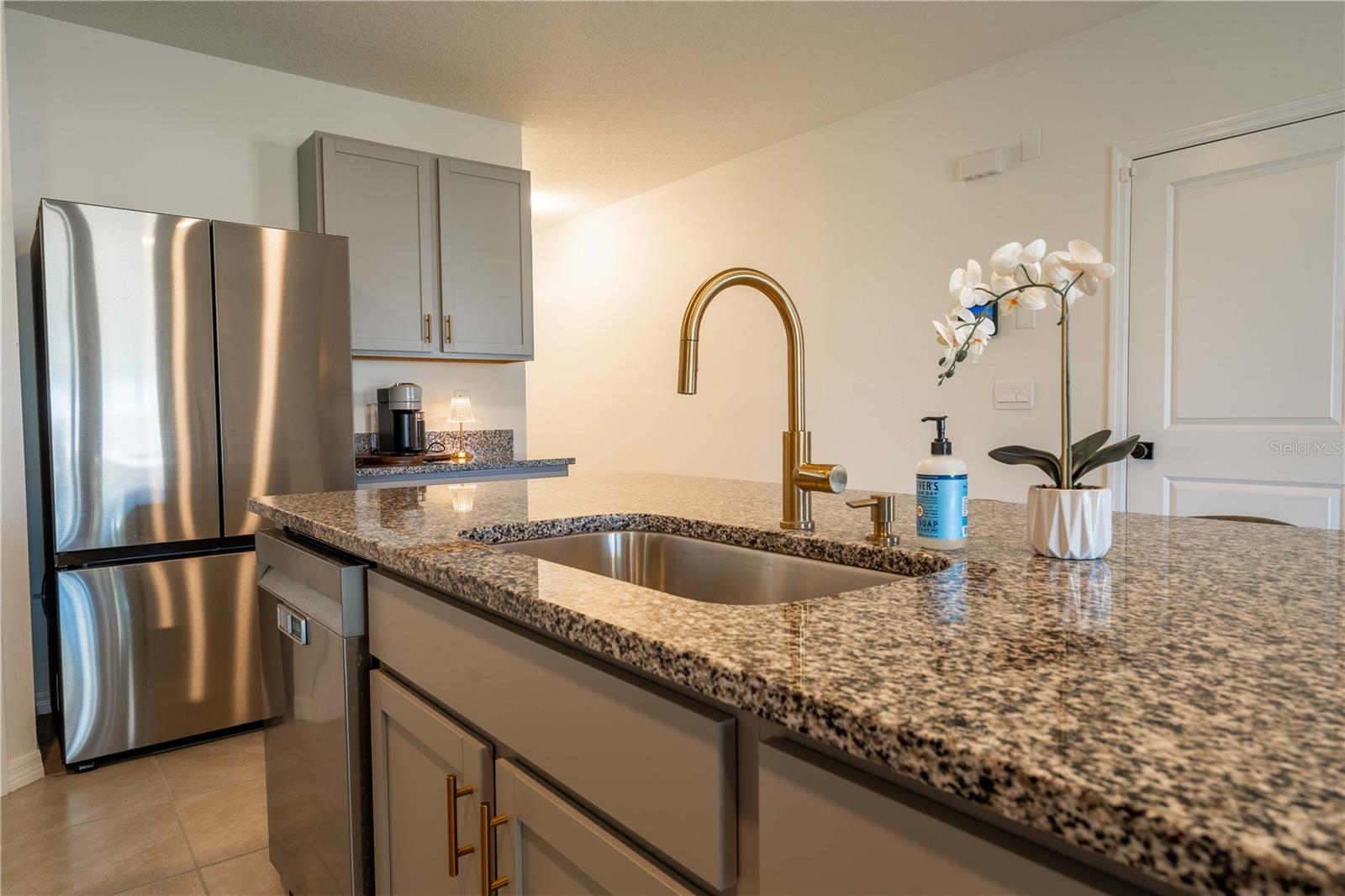 9072 FORGE BREEZE LOOP — photo 9