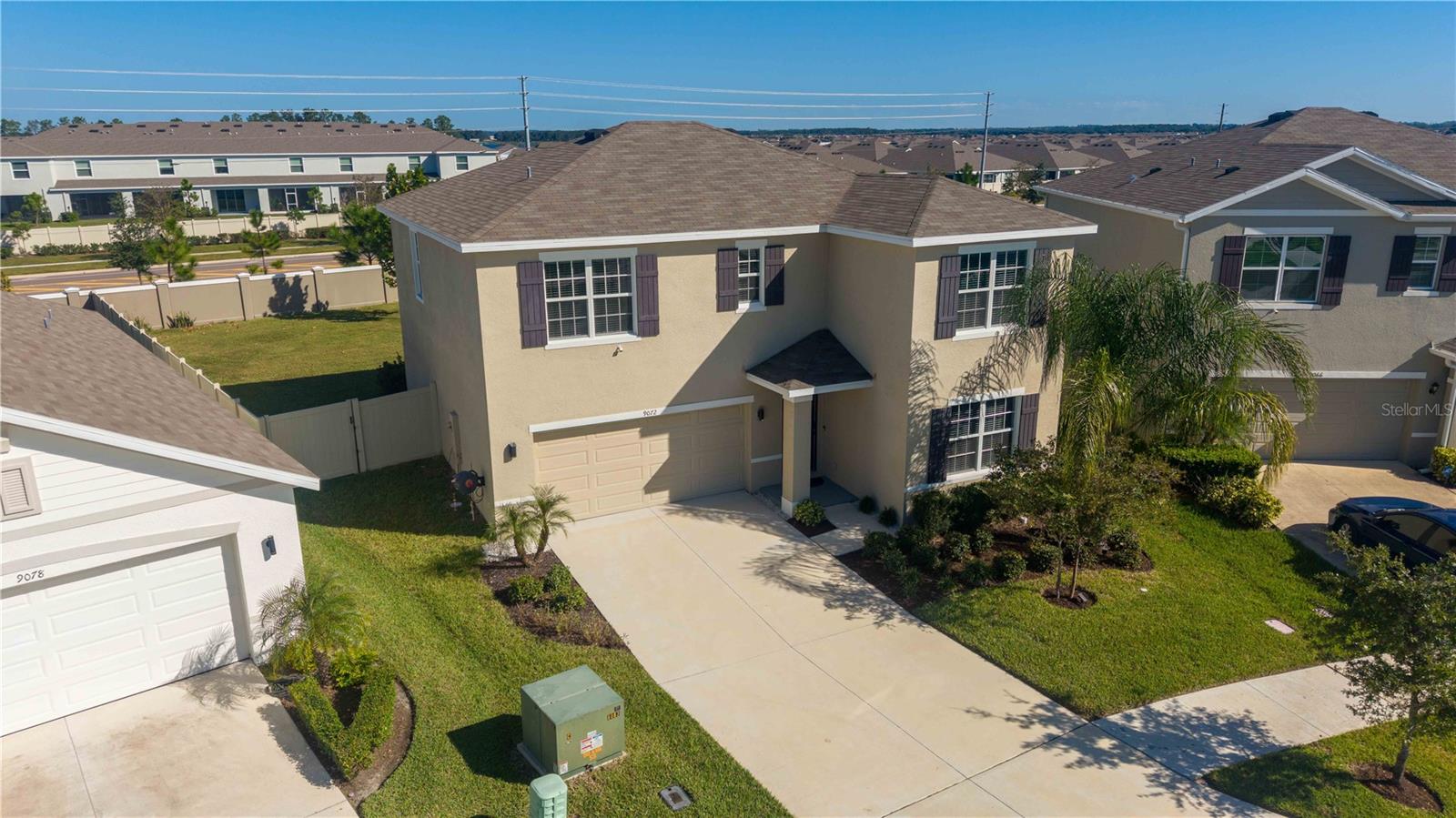 9072 FORGE BREEZE LOOP — photo 2