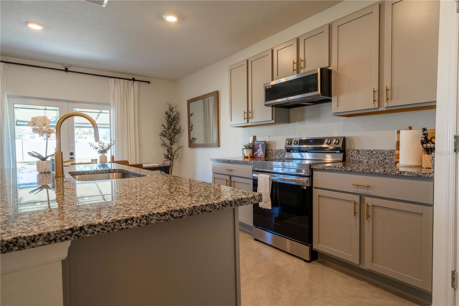 9072 FORGE BREEZE LOOP — photo 10