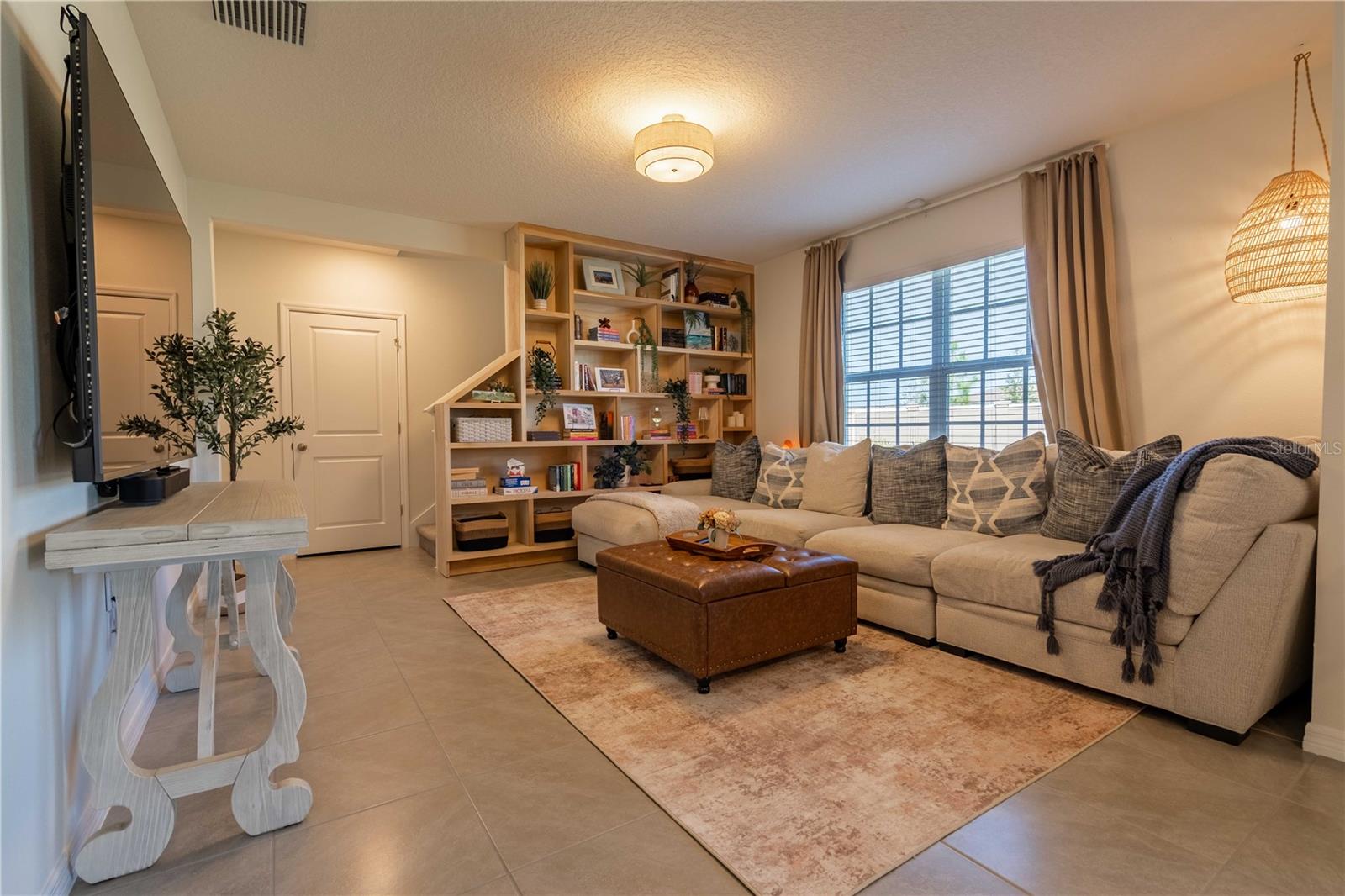 9072 FORGE BREEZE LOOP — photo 14