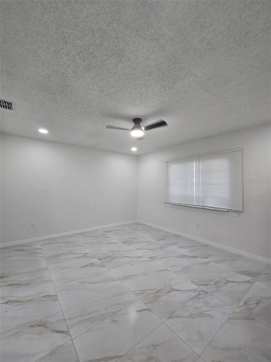 10916 TAILFEATHER CT — photo 8