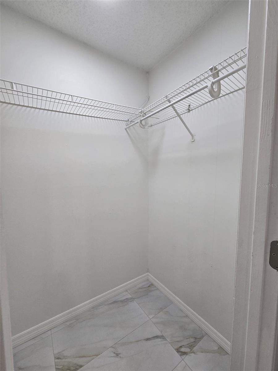 10916 TAILFEATHER CT — photo 10