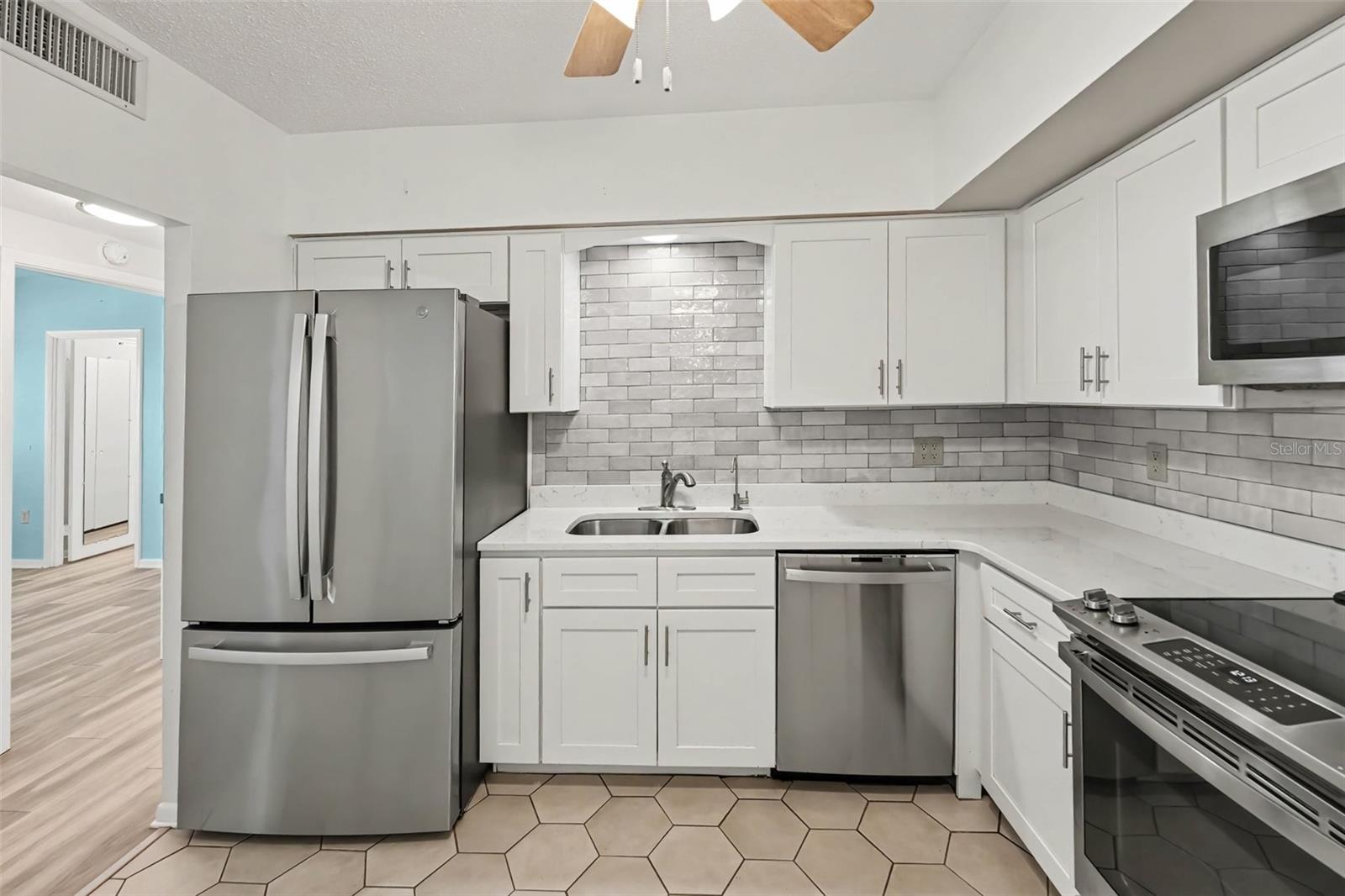 30 TURNER ST #806 — photo 5