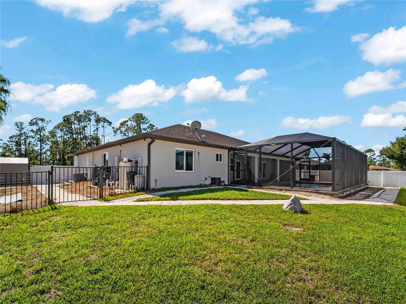 5271 CROMEY RD — photo 57