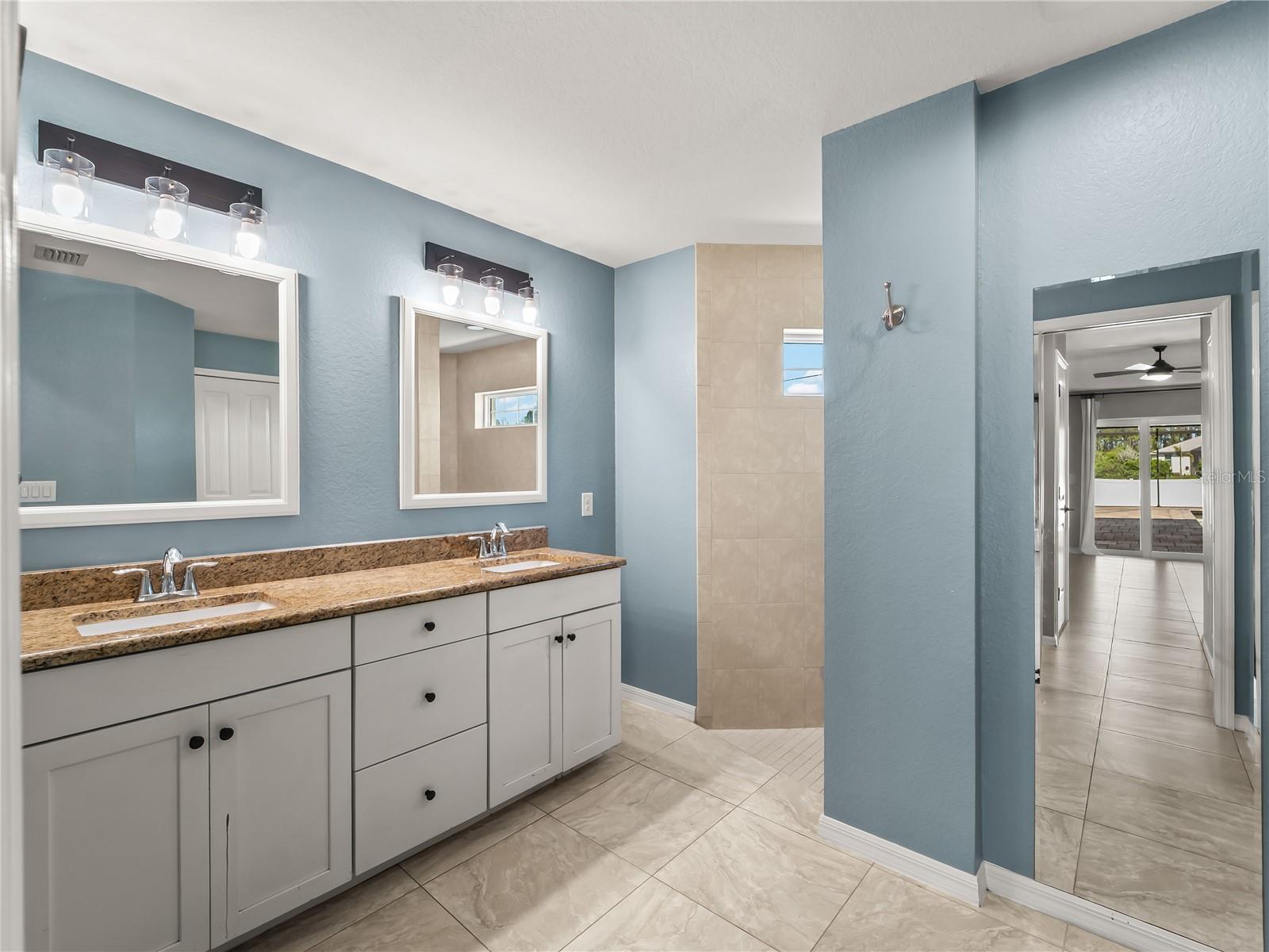 5271 CROMEY RD — photo 40