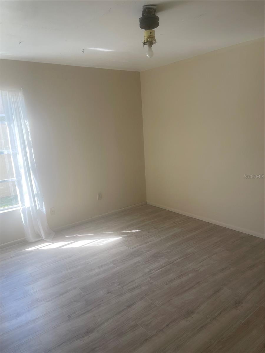 10842 VENICE CIR — photo 18