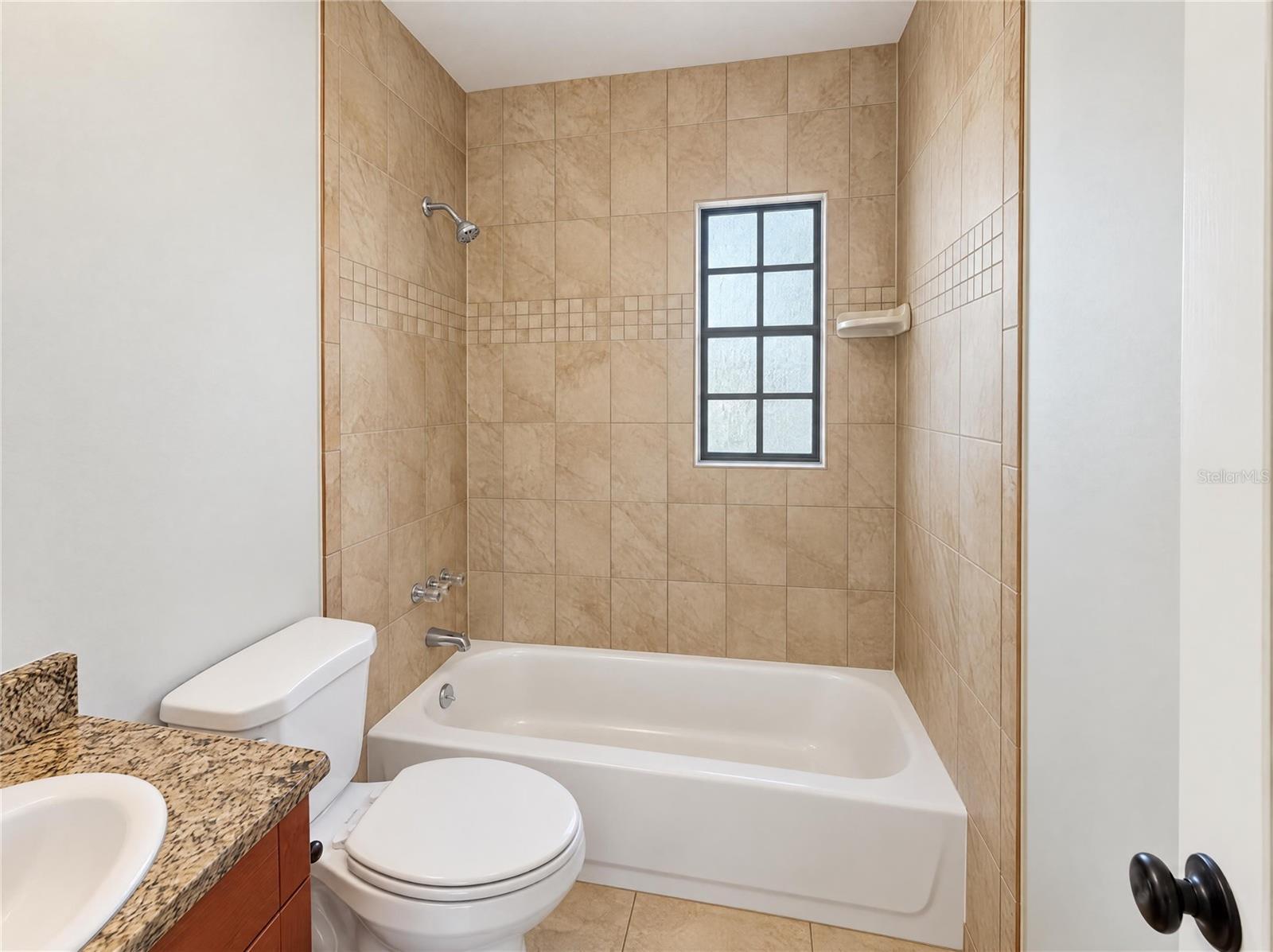 4505 N HABANA AVE — photo 12