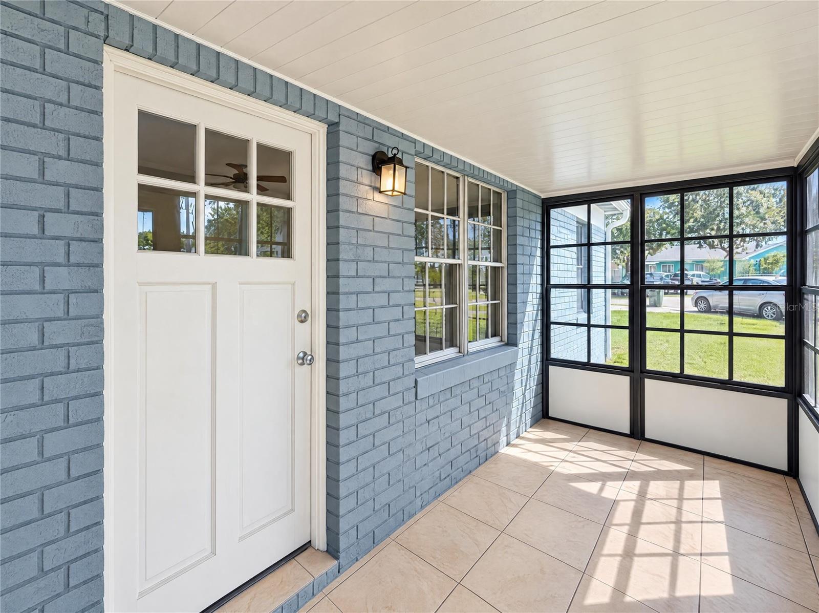 4505 N HABANA AVE — photo 13