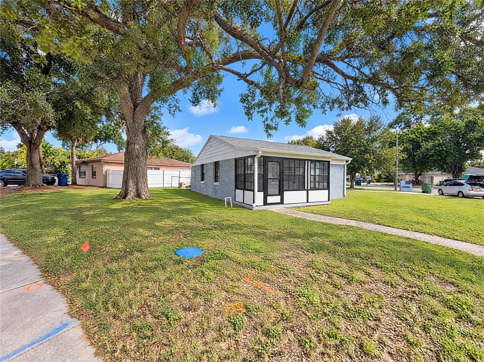 4505 N HABANA AVE — photo 14