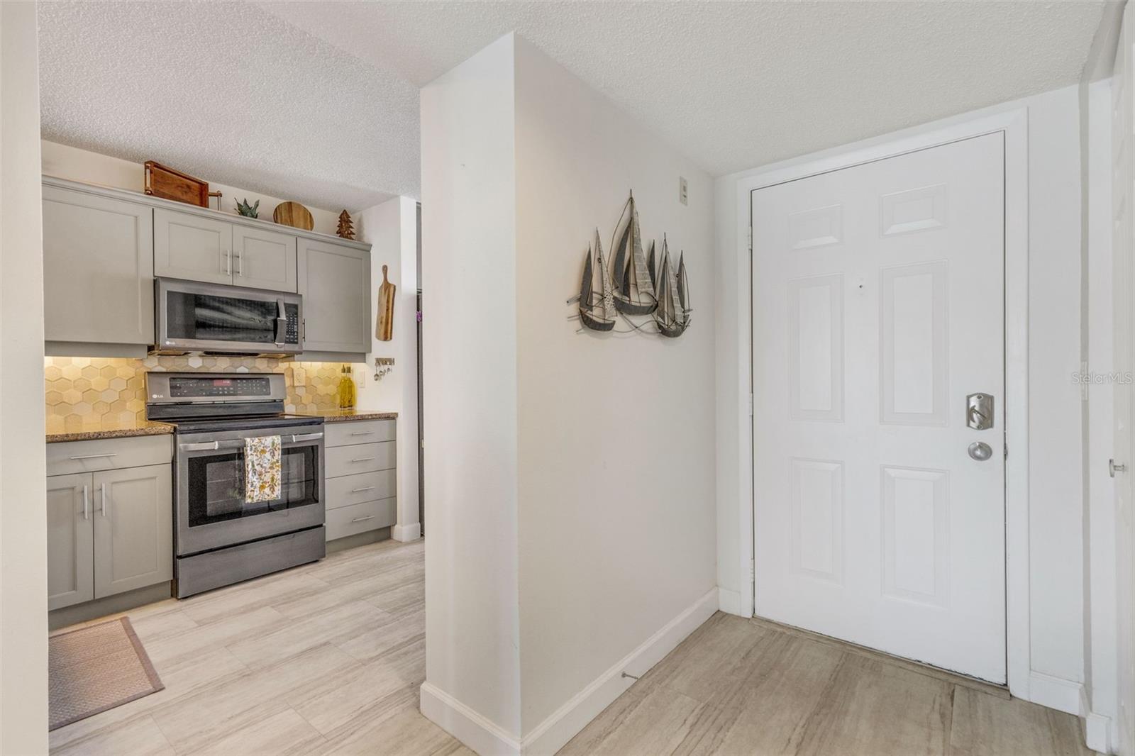 4460 FAIRWAYS BLVD #105 — photo 4