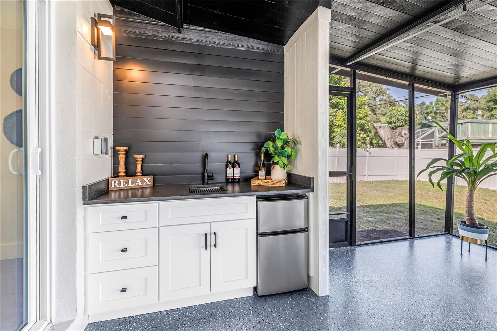 5201 62ND ST N — photo 34