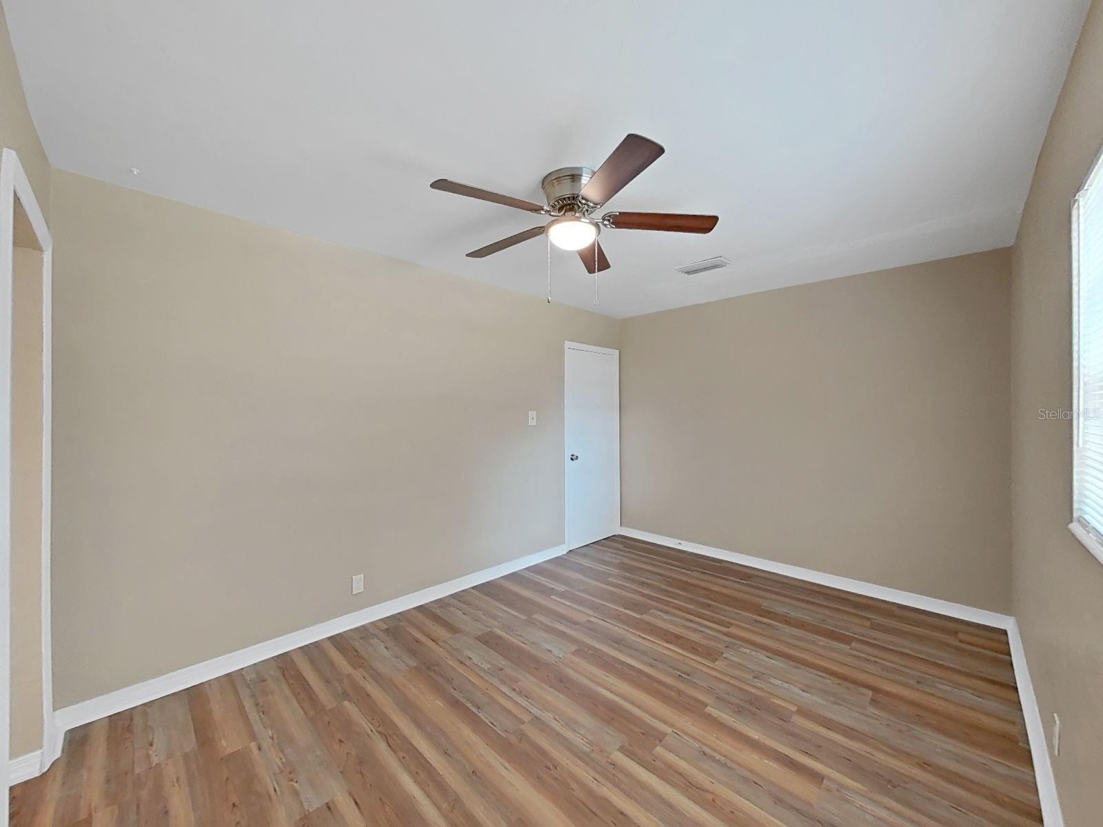 4411 BASS ST — photo 33