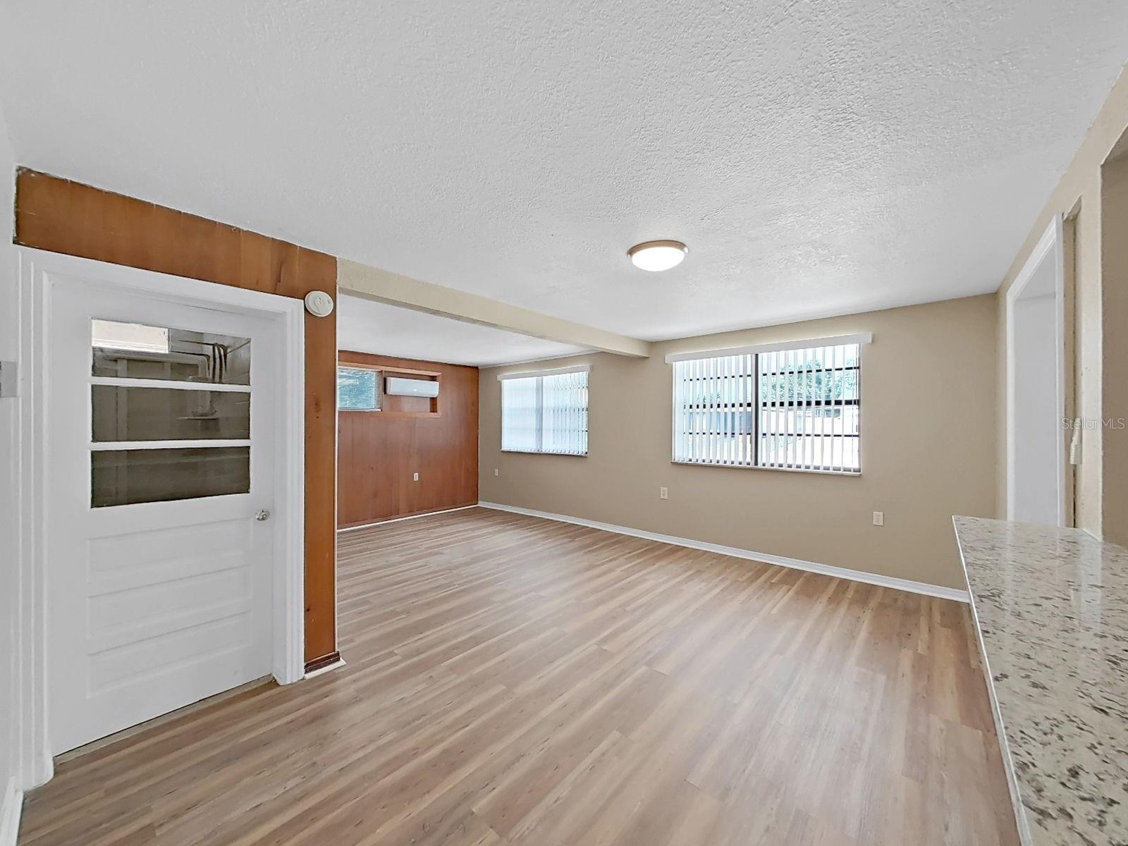4411 BASS ST — photo 25