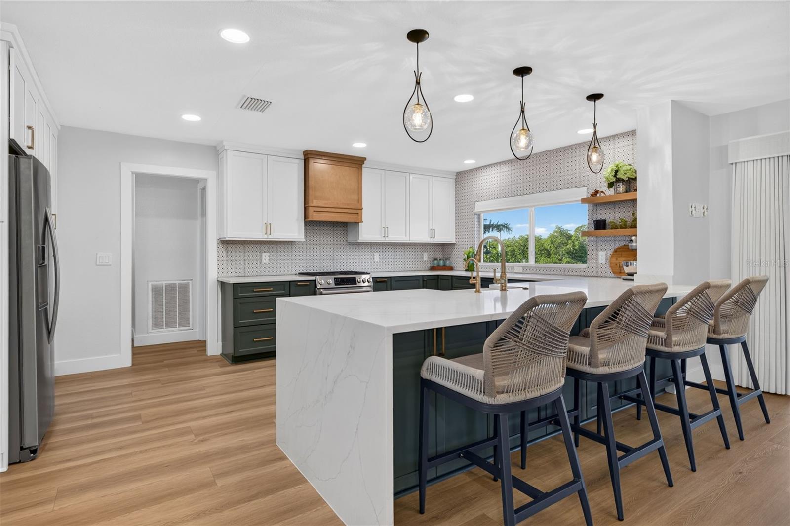 4606 BAY CREST DR — photo 14