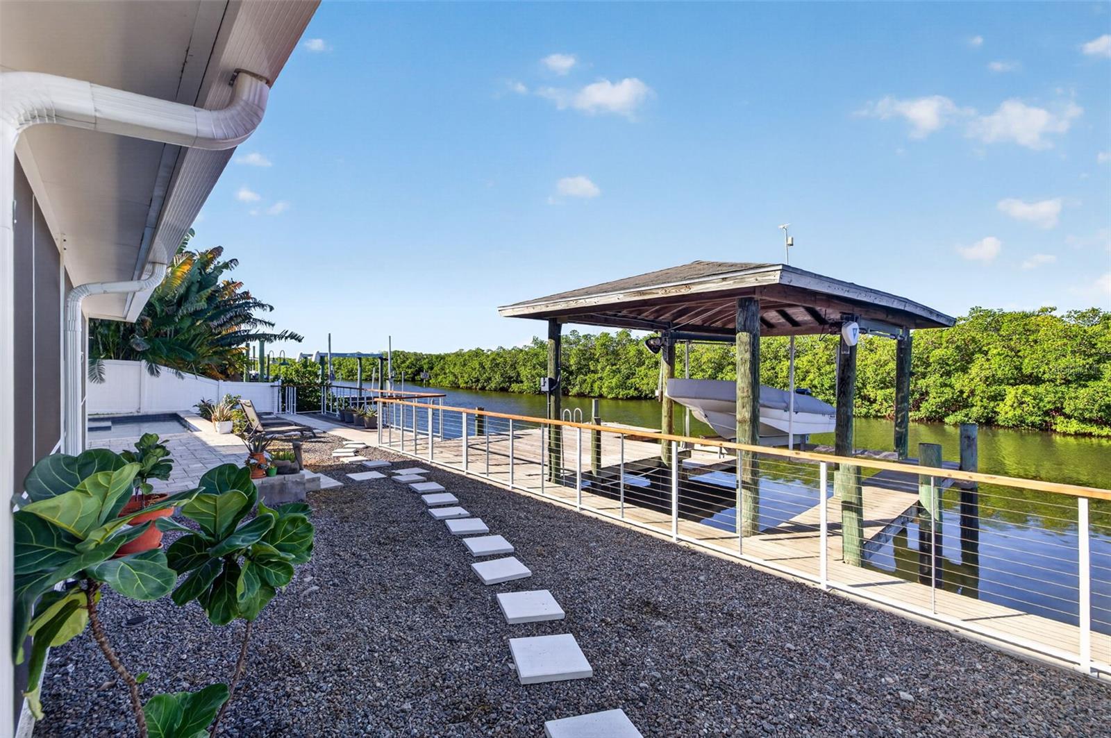 4606 BAY CREST DR — photo 43