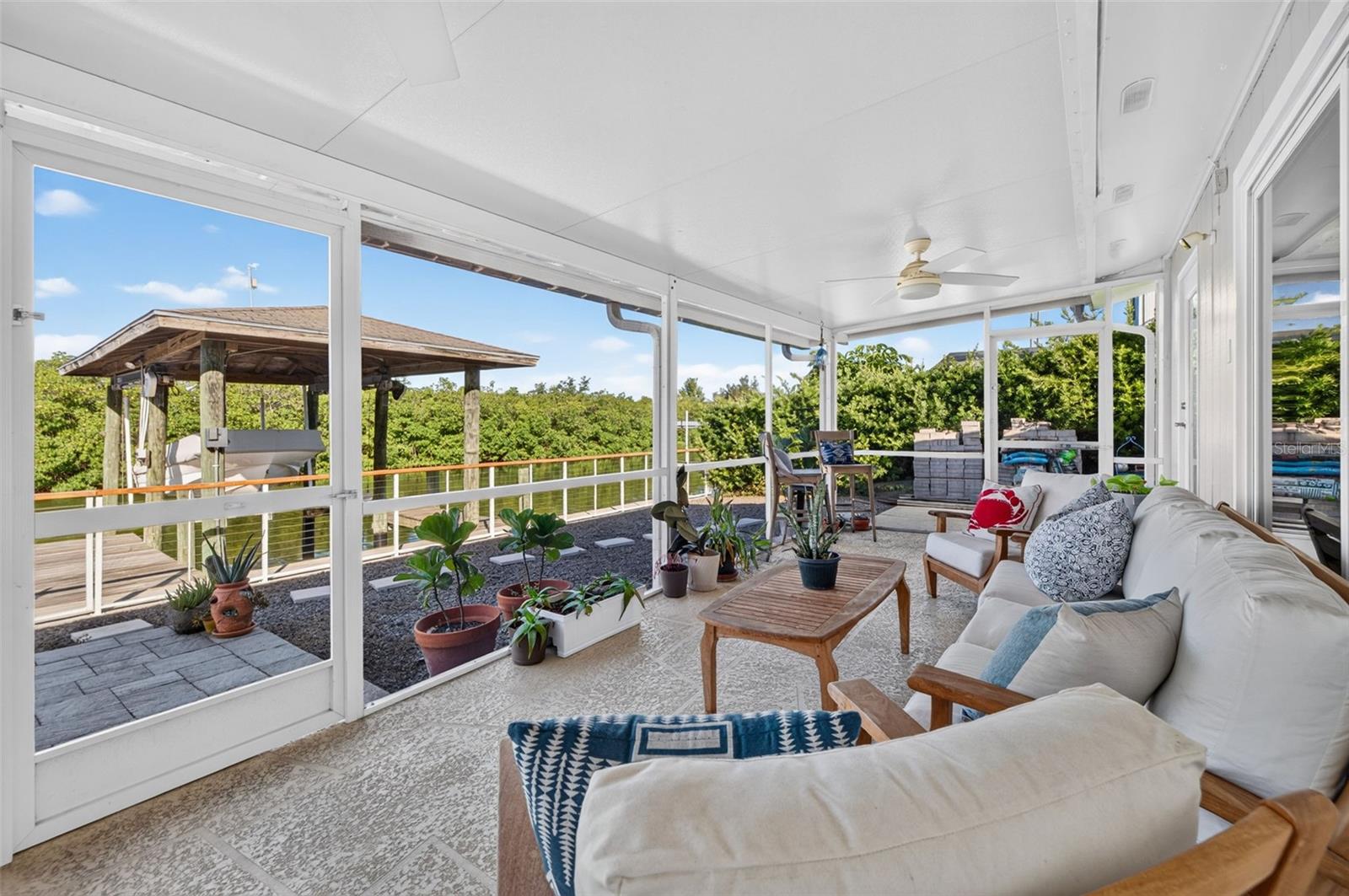 4606 BAY CREST DR — photo 40