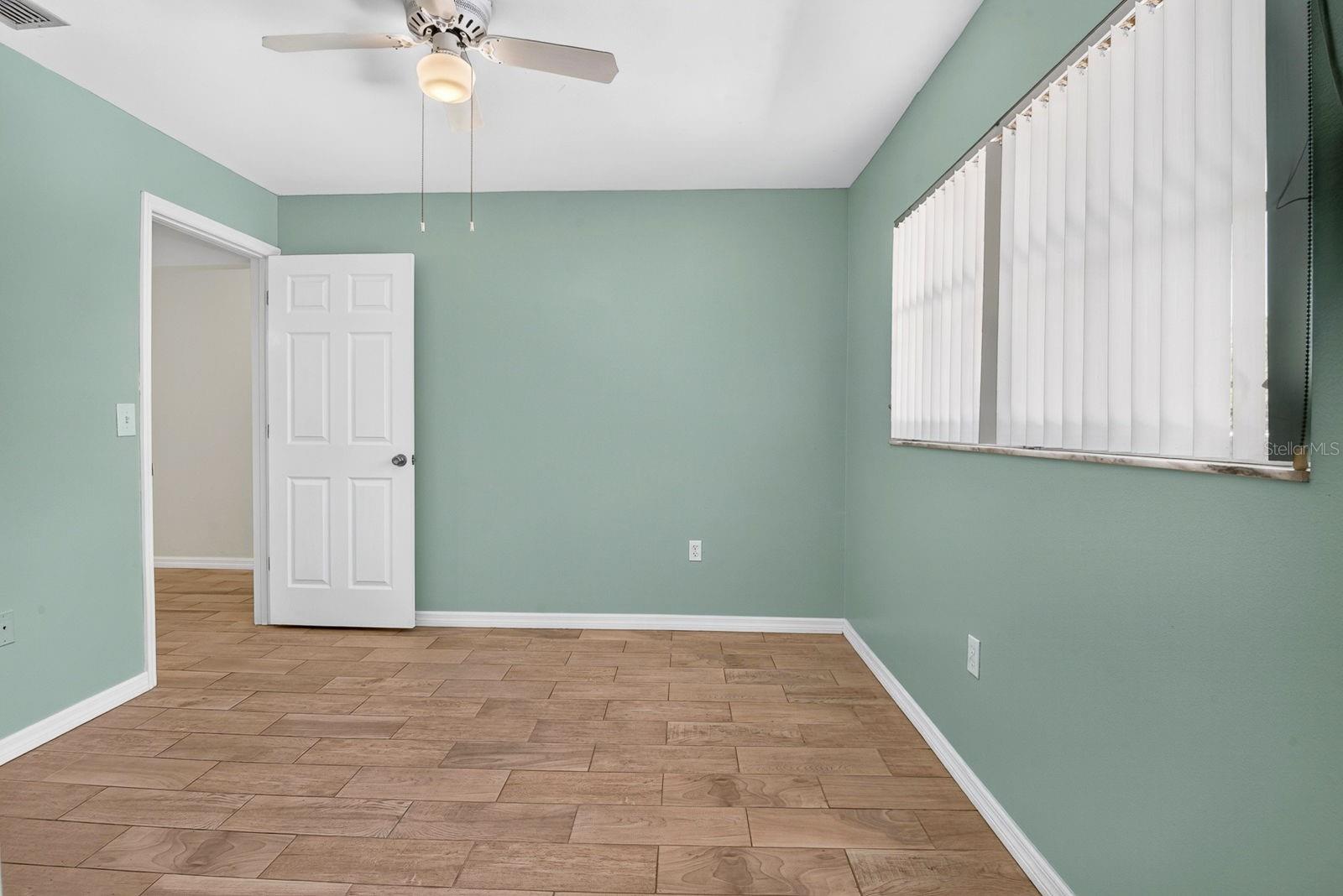 390 301 BLVD W #10C — photo 10