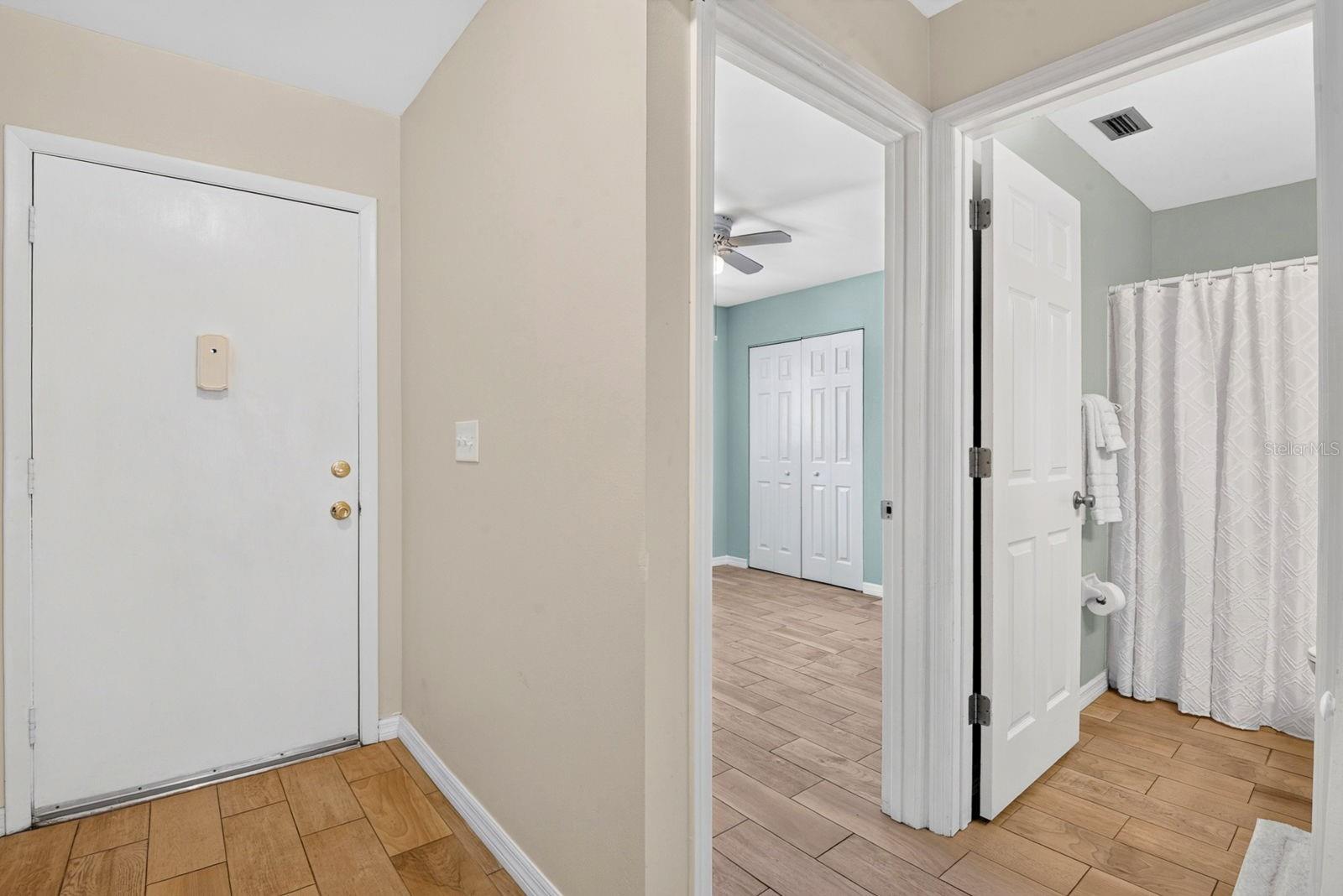 390 301 BLVD W #10C — photo 15