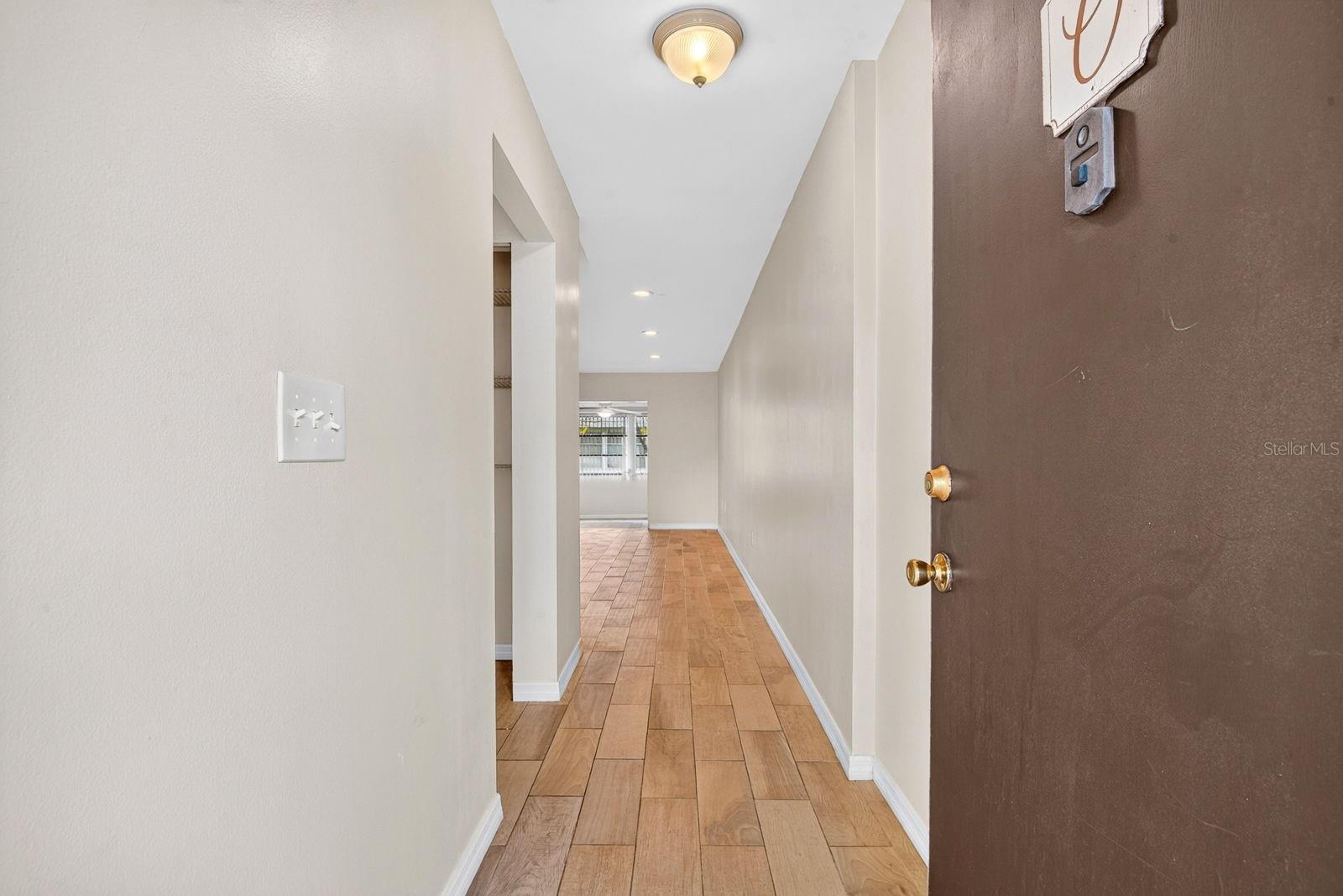 390 301 BLVD W #10C — photo 11