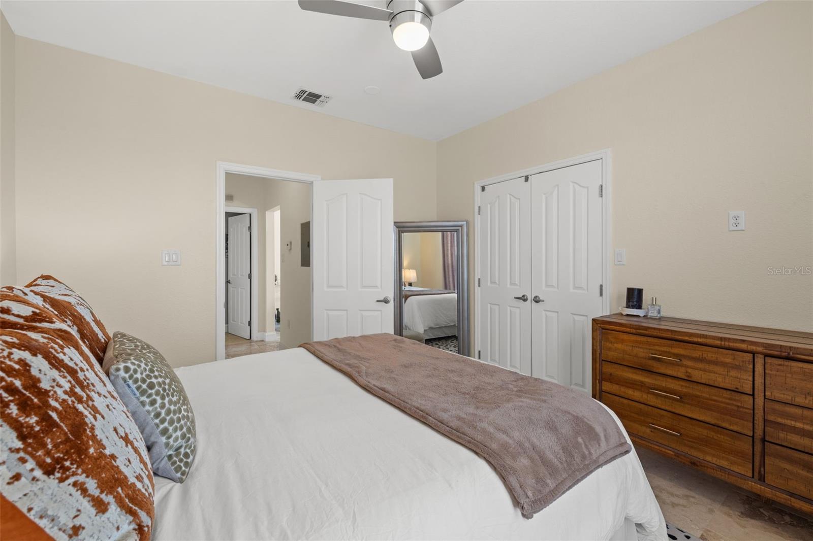 5000 CULBREATH KEY WAY #1-319 — photo 37
