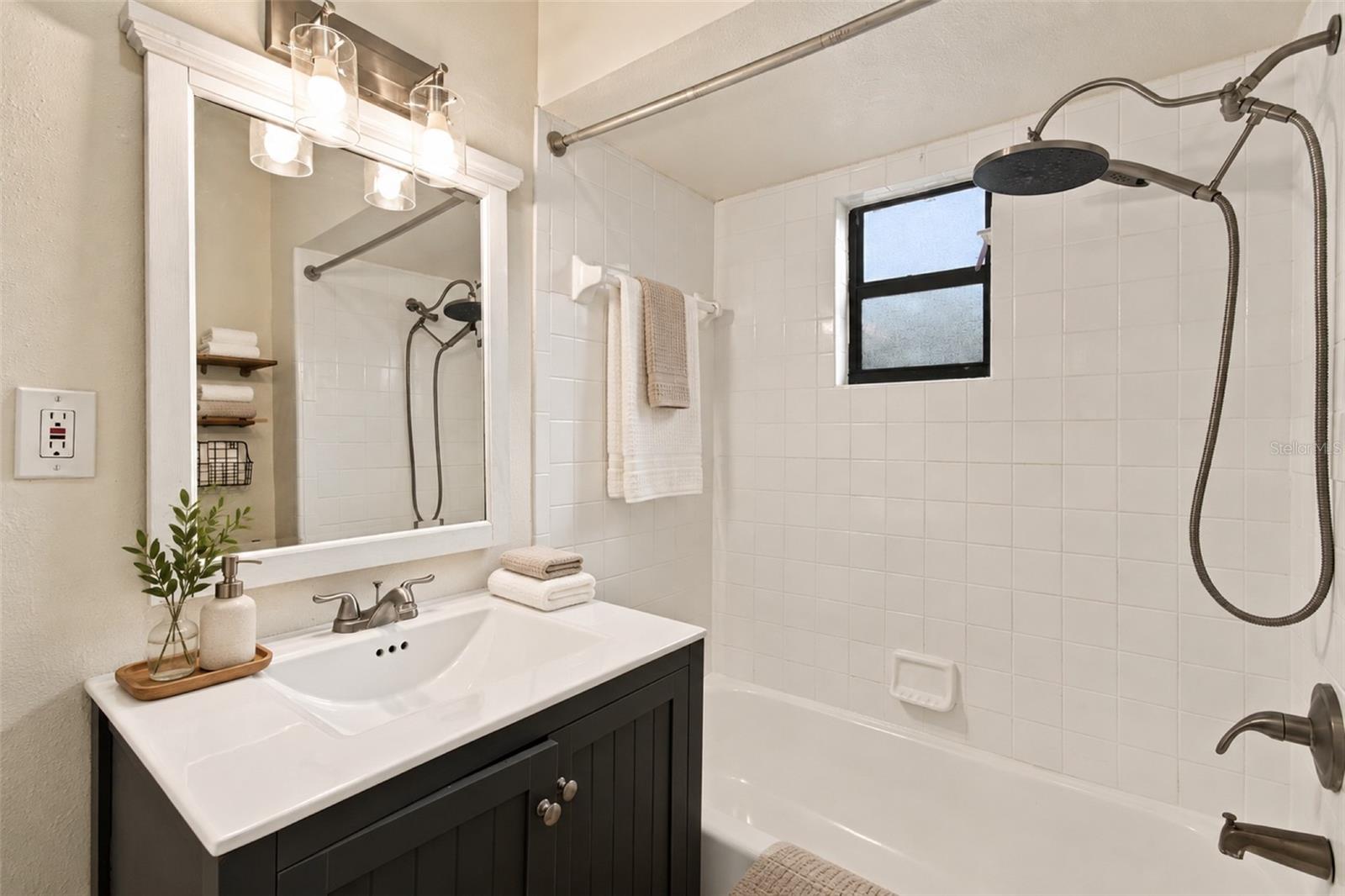 805 E OSBORNE AVE — photo 21