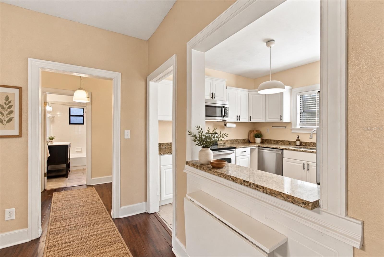 805 E OSBORNE AVE — photo 19