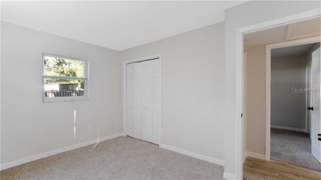7201 N 10TH ST — photo 12
