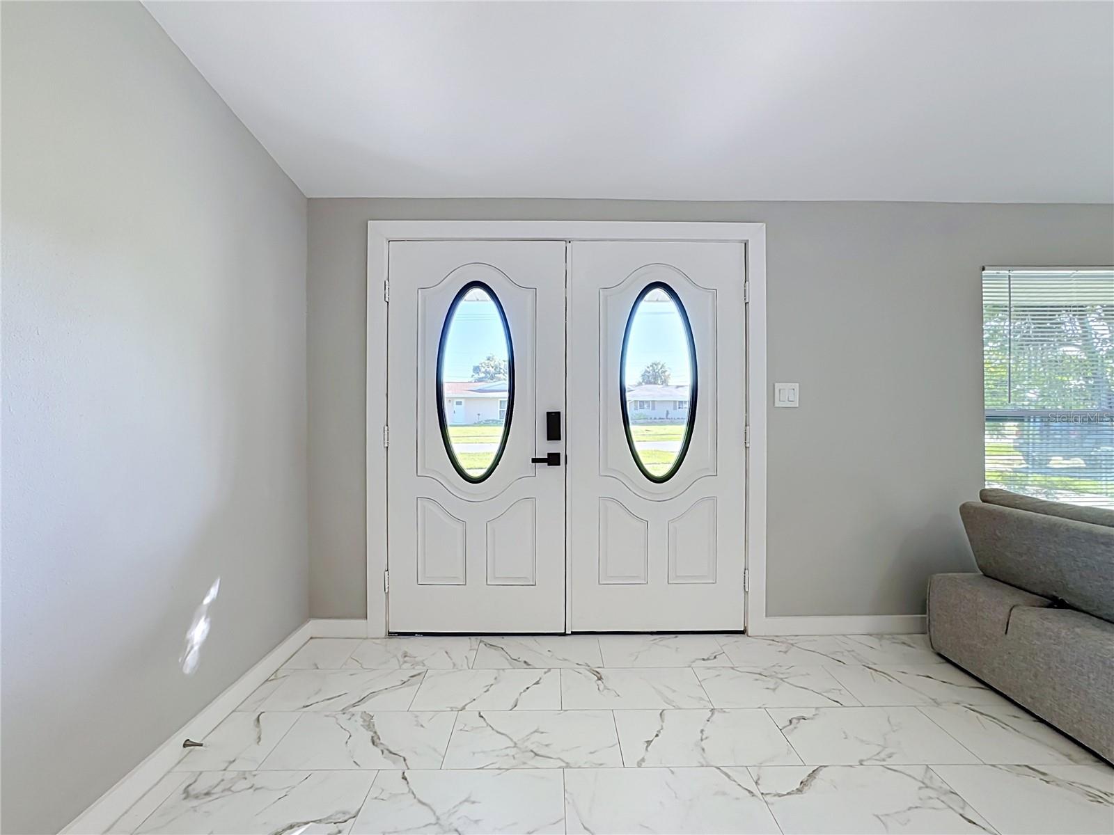 6363 TALBOT ST — photo 9
