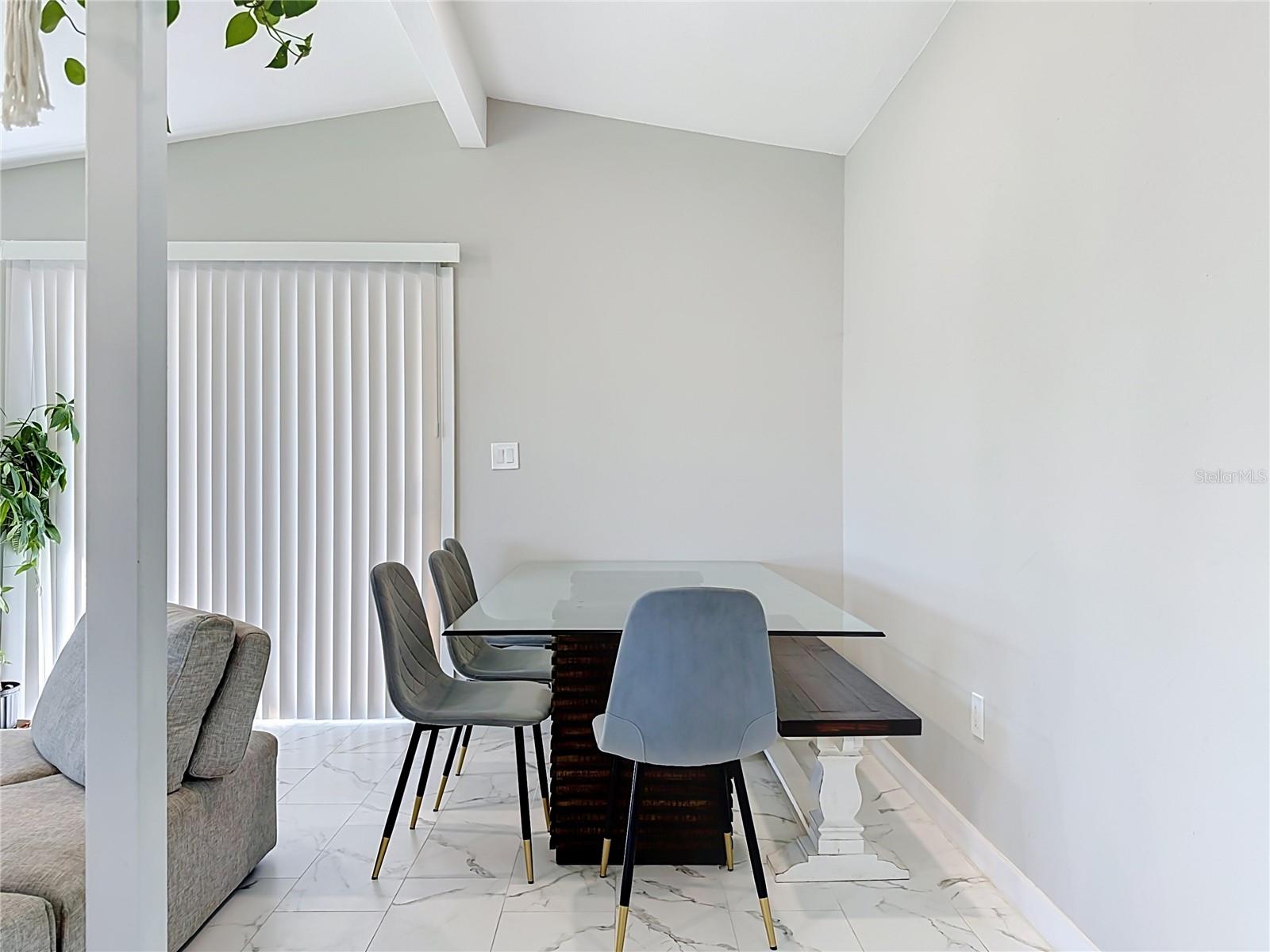6363 TALBOT ST — photo 10