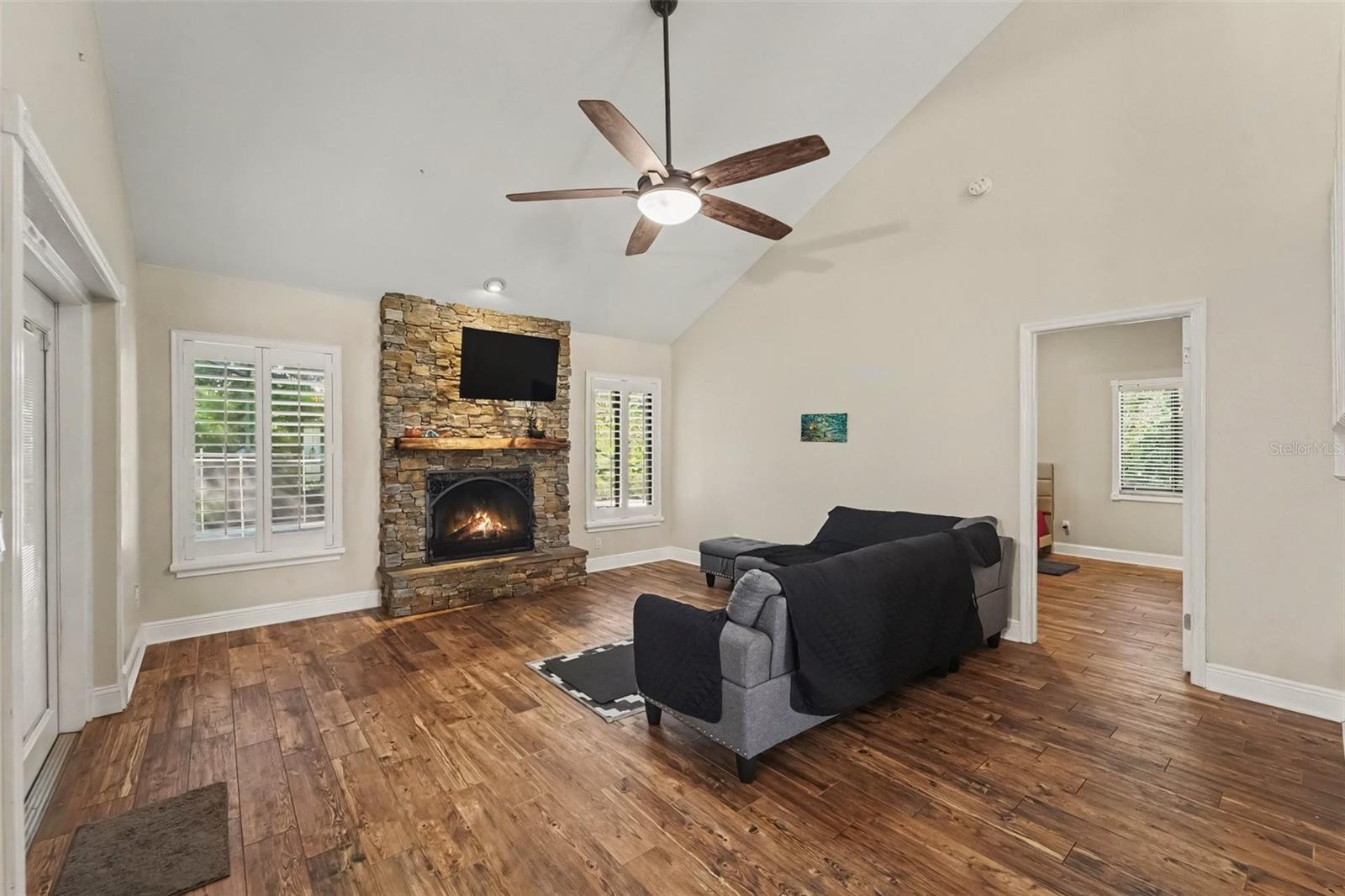 6307 SONGBIRD WAY — photo 3